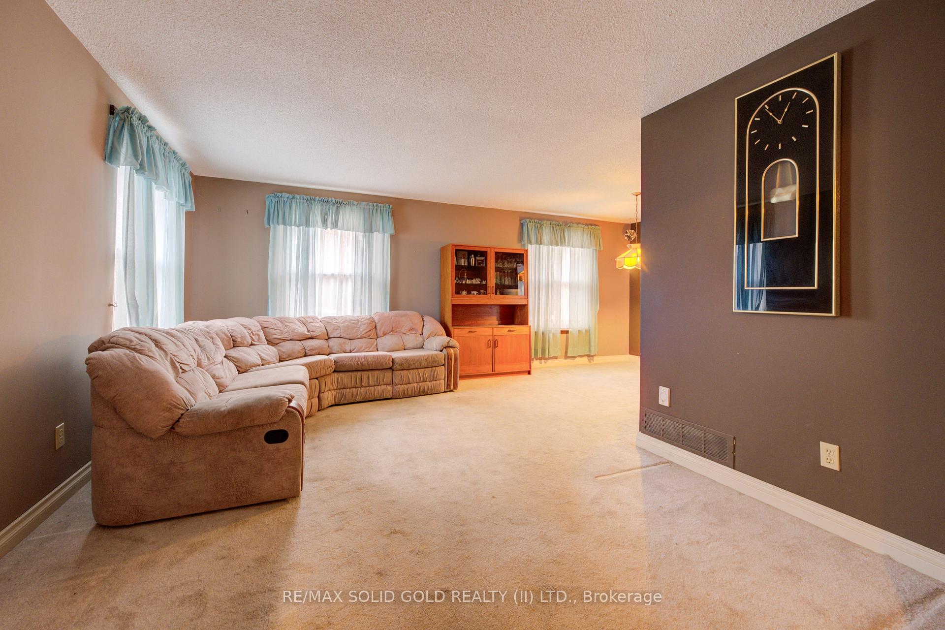 Photo 7 of 24 Margaret Avenue, Grimsby, Grimsby Beach — HOMEH