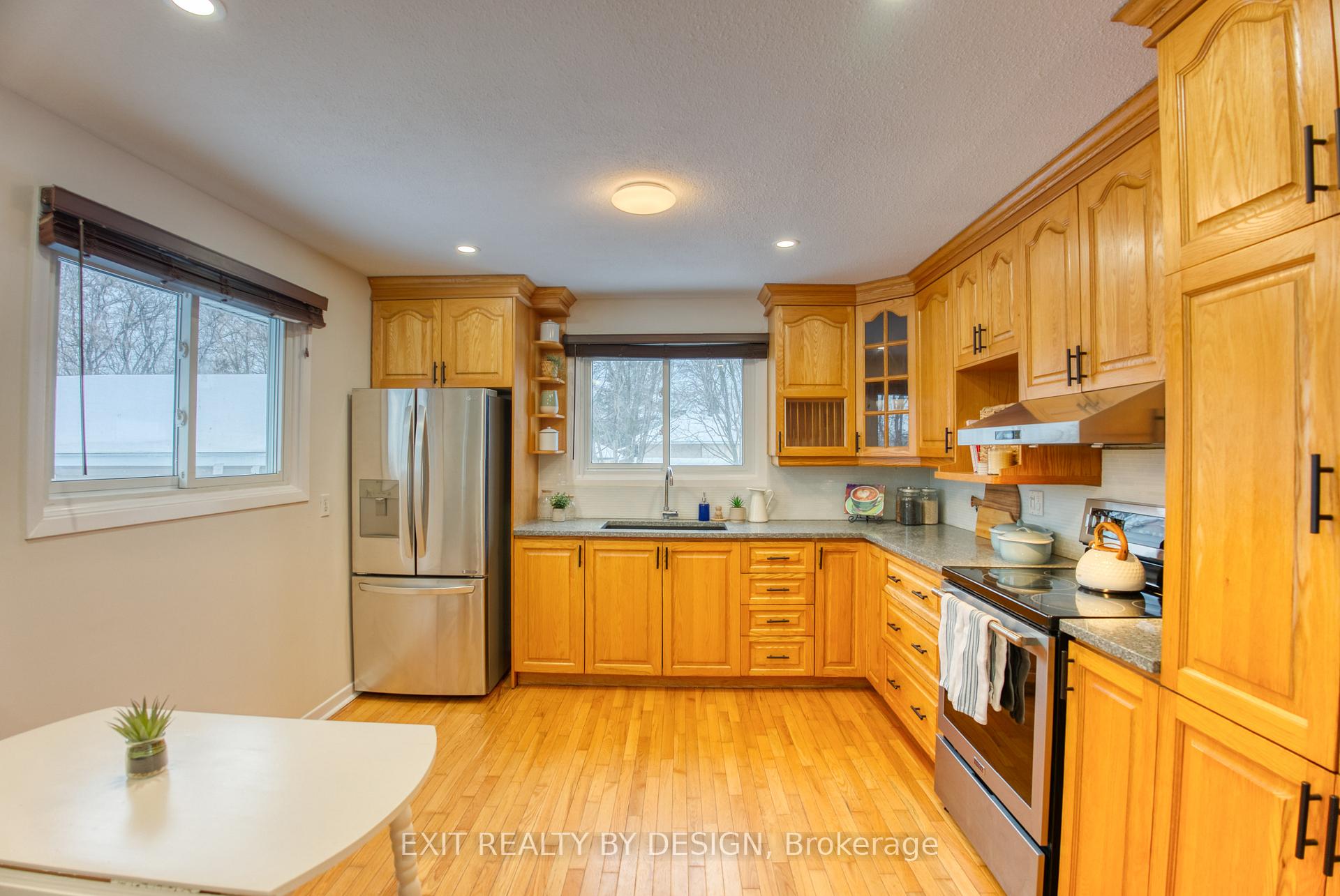 Photo 8 of 7055 Marco Street, Ottawa, Greely — HOMEH