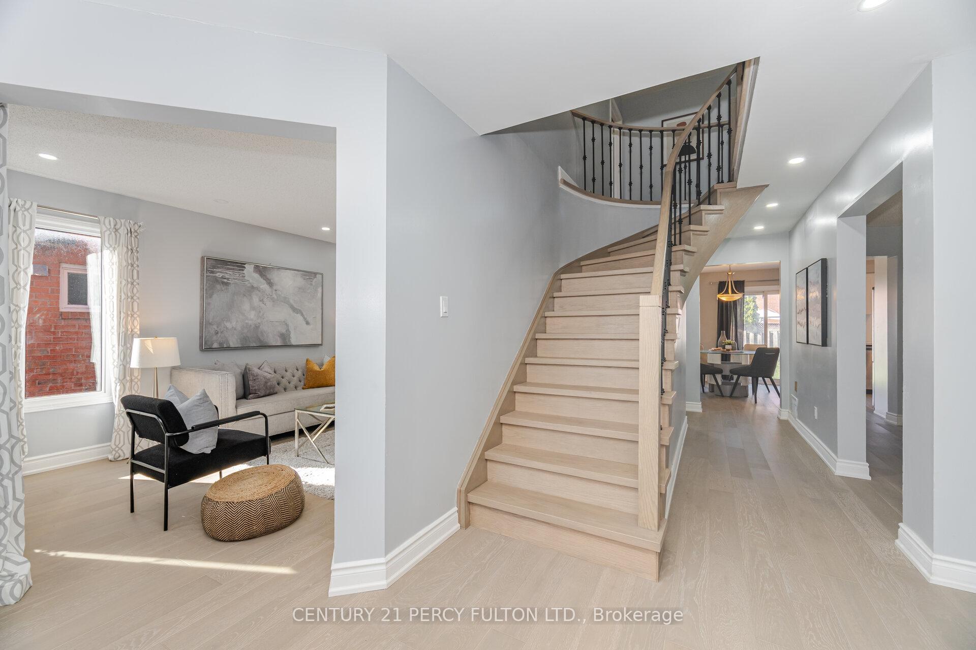 Photo 12 of 14 Keeble Crescent, Ajax, Central — HOMEH