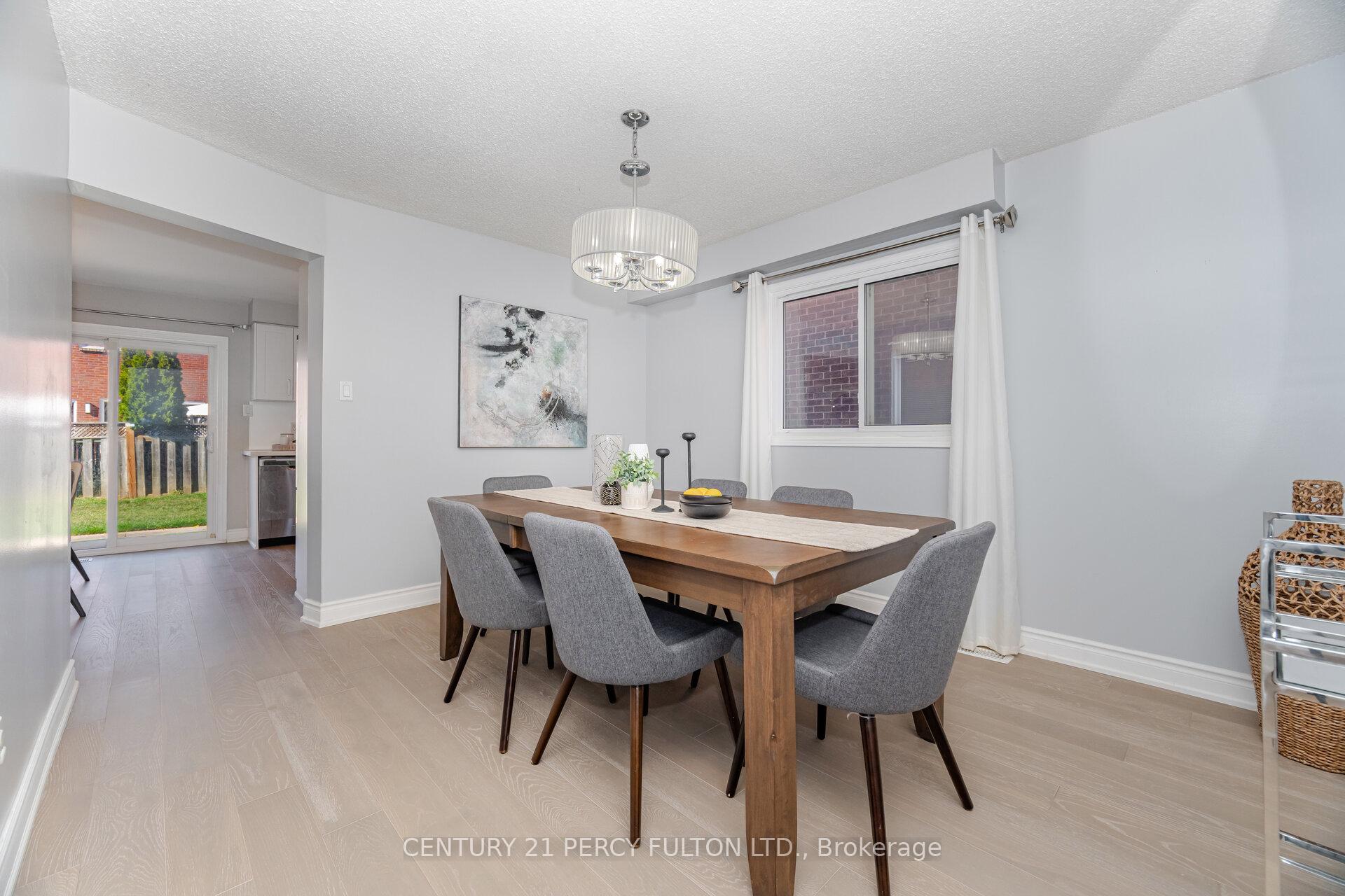 Photo 15 of 14 Keeble Crescent, Ajax, Central — HOMEH
