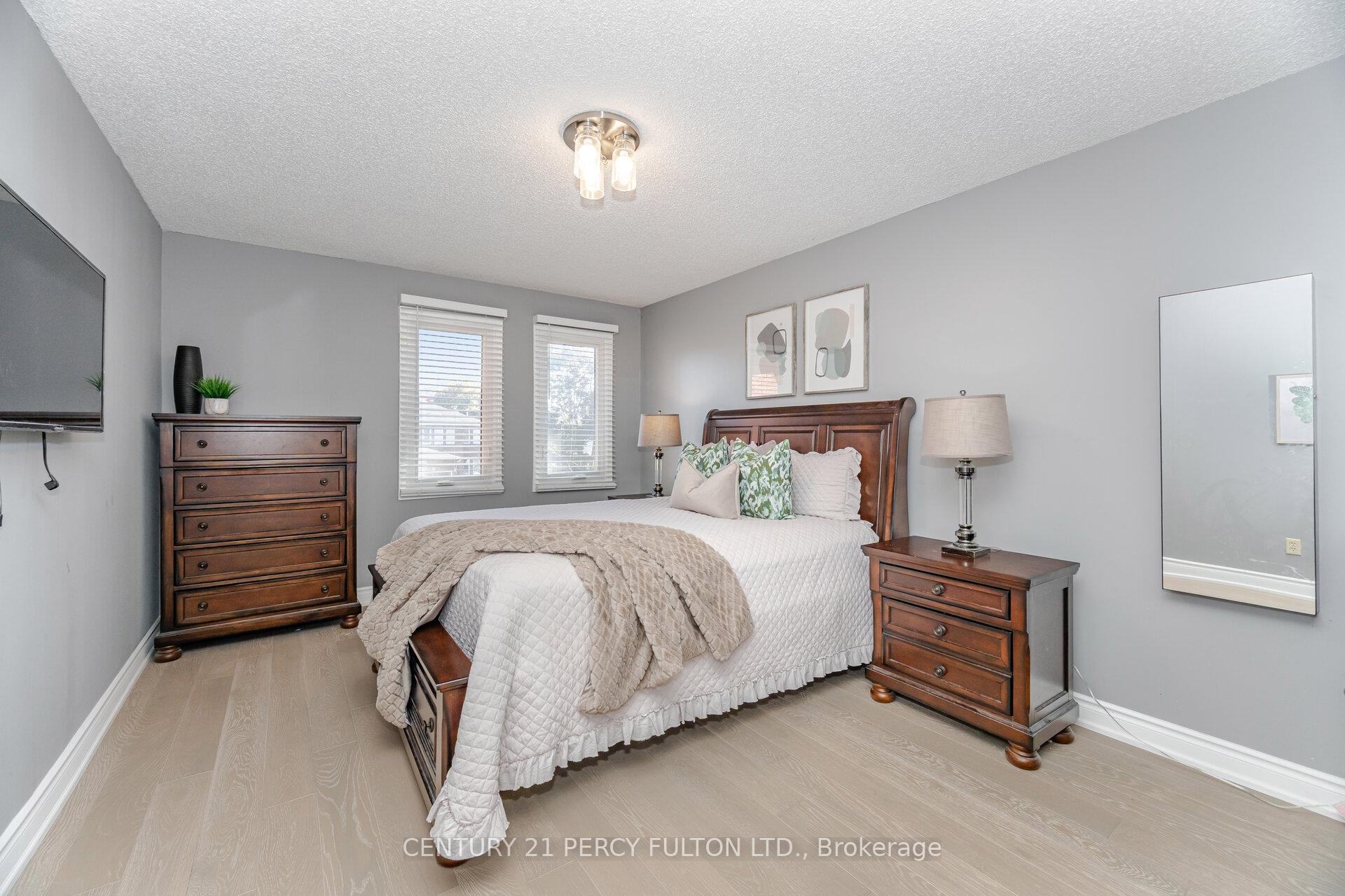 Photo 17 of 14 Keeble Crescent, Ajax, Central — HOMEH