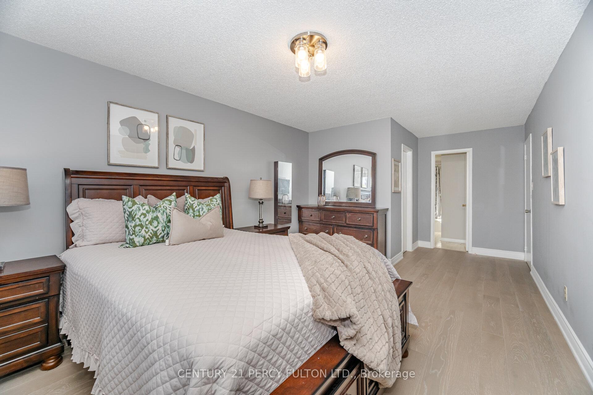 Photo 20 of 14 Keeble Crescent, Ajax, Central — HOMEH