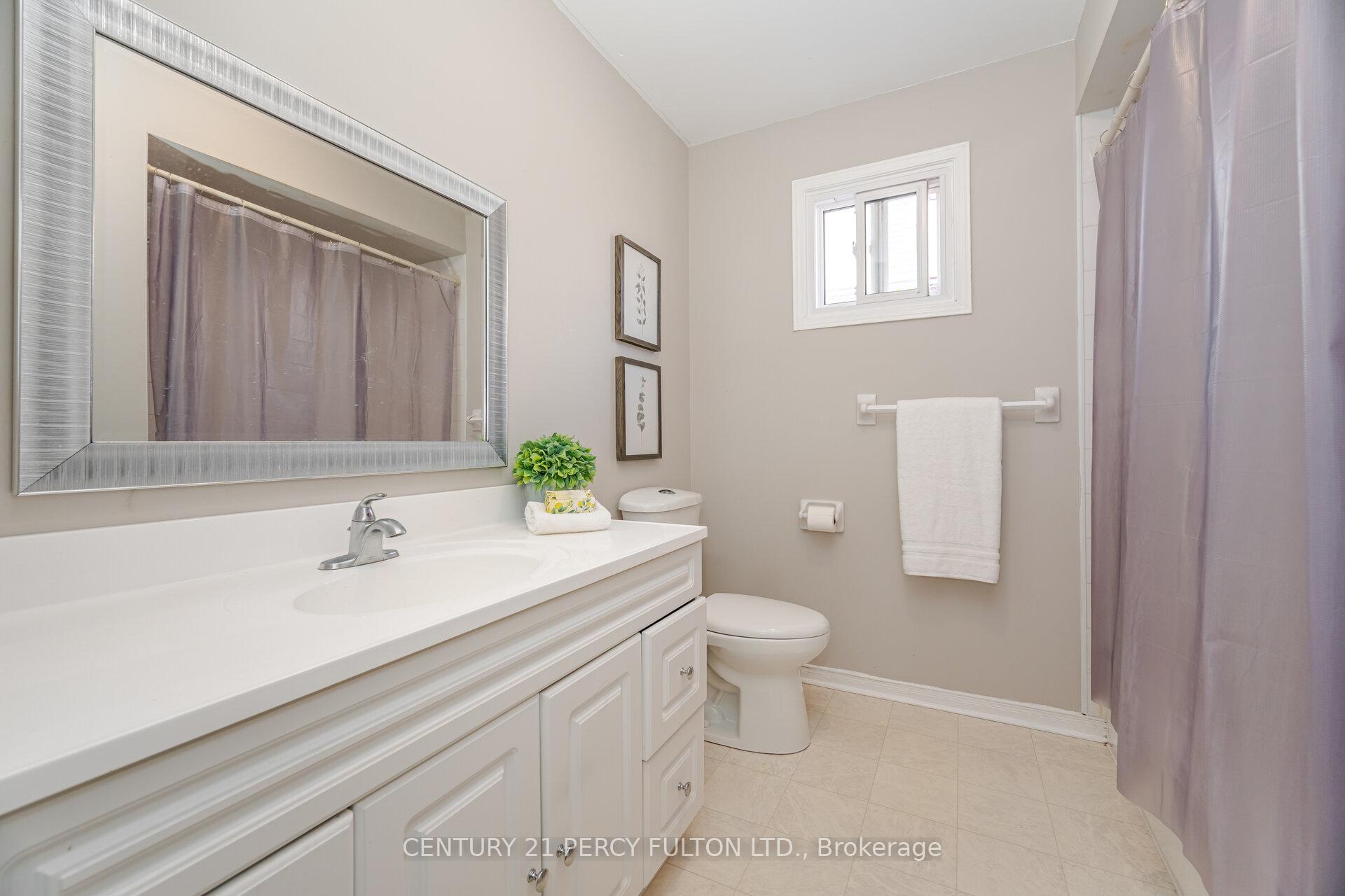 Photo 23 of 14 Keeble Crescent, Ajax, Central — HOMEH