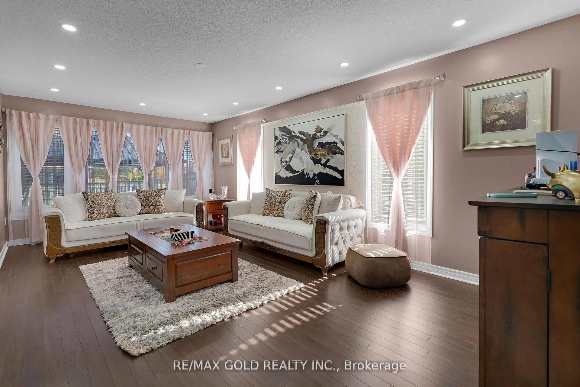 Photo 14 of 1 Penfold Drive, Guelph, Grange Road — HOMEH