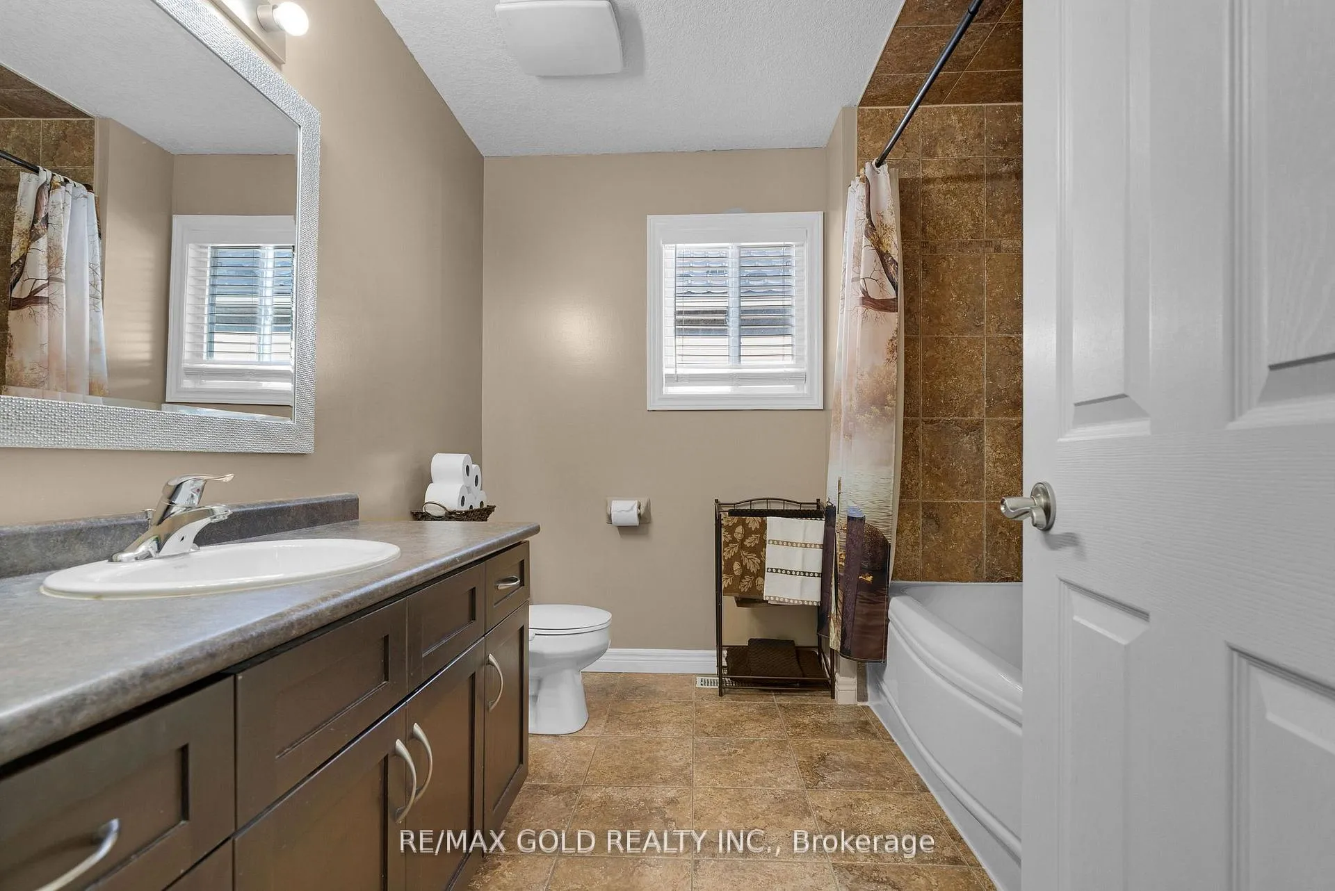 Photo 22 of 1 Penfold Drive, Guelph, Grange Road — HOMEH