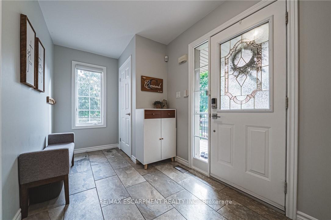Photo 5 of 55 Morwick Drive, Hamilton, Ancaster — HOMEH