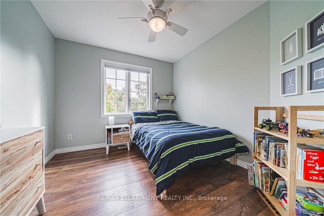 Photo 18 of 55 Morwick Drive, Hamilton, Ancaster — HOMEH