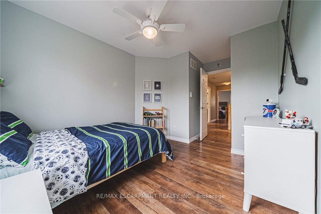 Photo 19 of 55 Morwick Drive, Hamilton, Ancaster — HOMEH