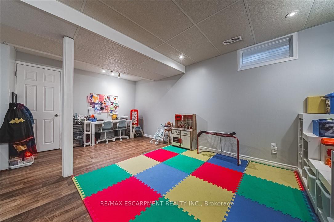 Photo 27 of 55 Morwick Drive, Hamilton, Ancaster — HOMEH