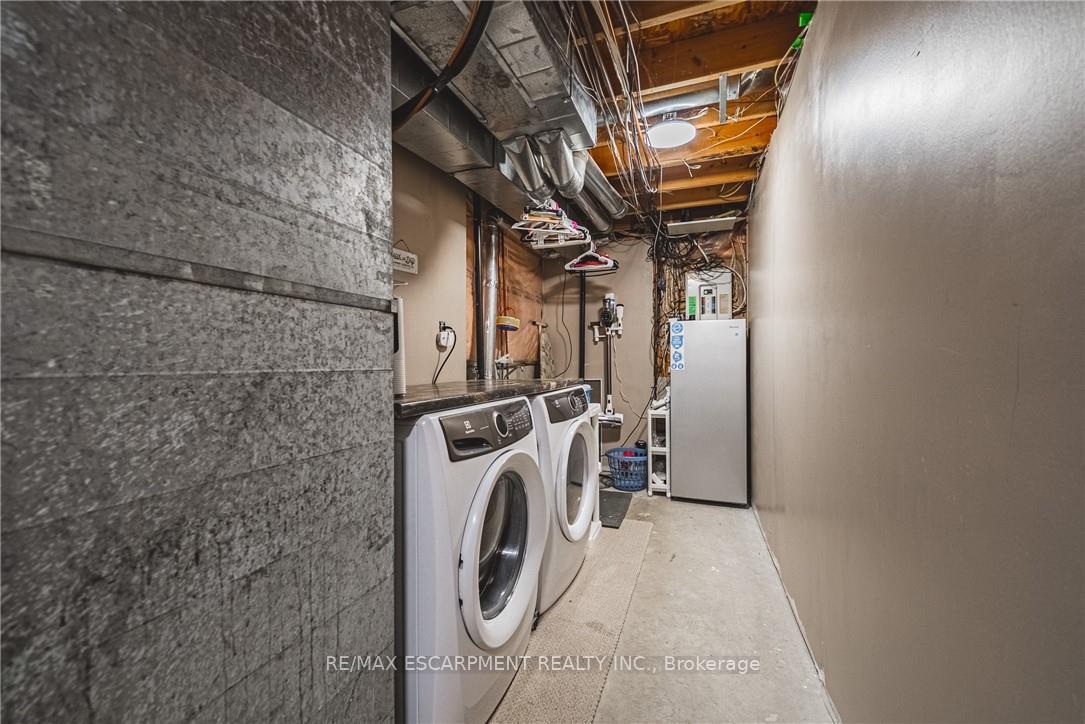 Photo 29 of 55 Morwick Drive, Hamilton, Ancaster — HOMEH