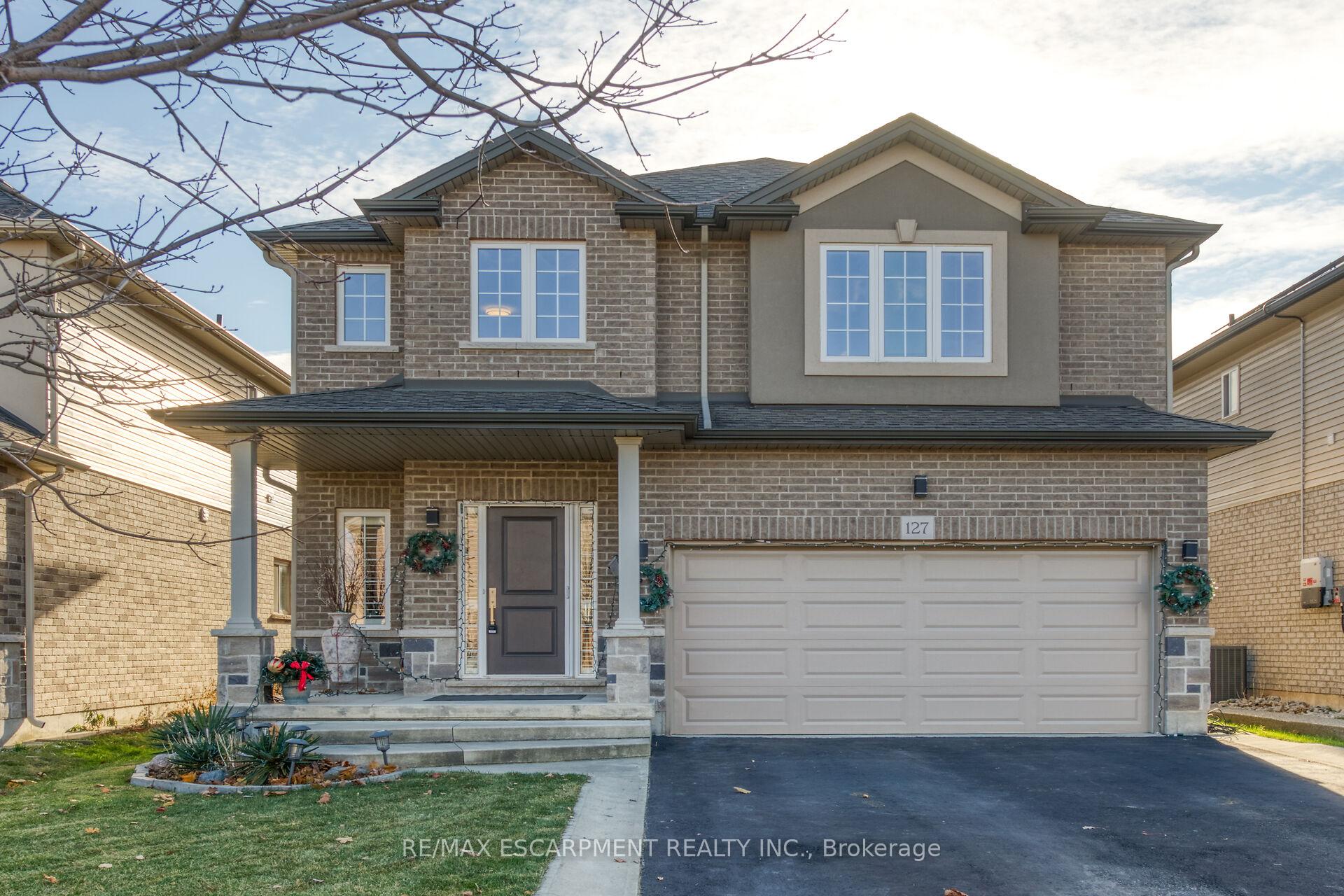 Photo 1 of 127 Lampman Drive, Grimsby, Grimsby West — HOMEH