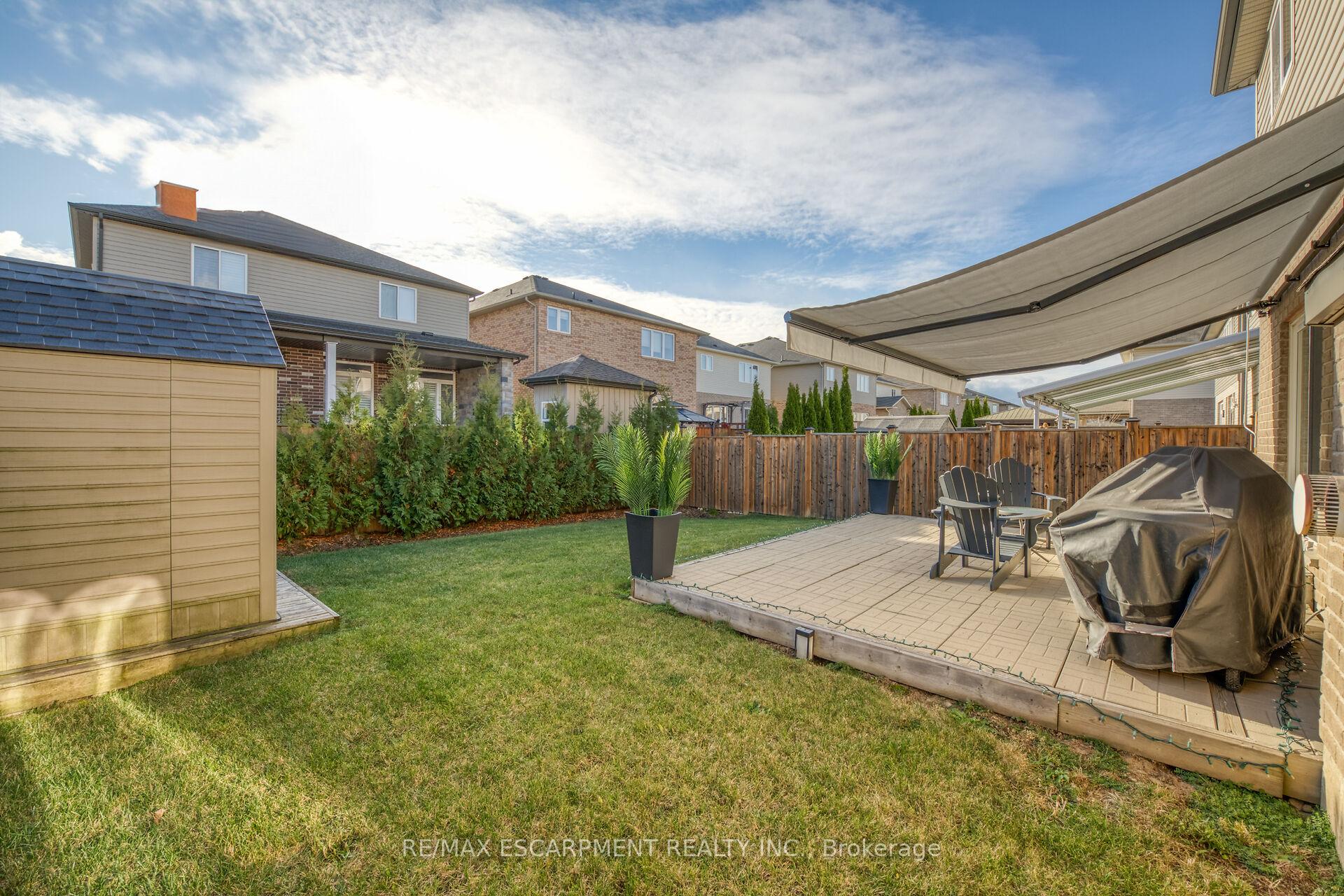 Photo 37 of 127 Lampman Drive, Grimsby, Grimsby West — HOMEH