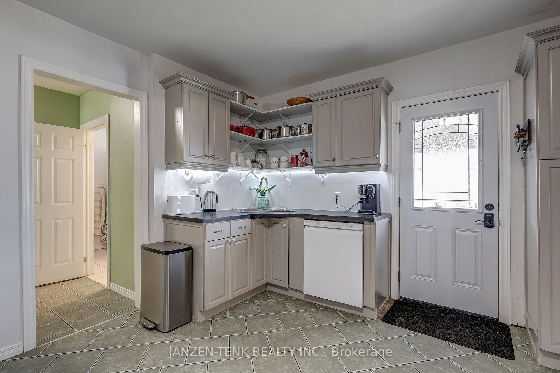 Photo 11 of 270 Sydenham Street E, Aylmer — HOMEH