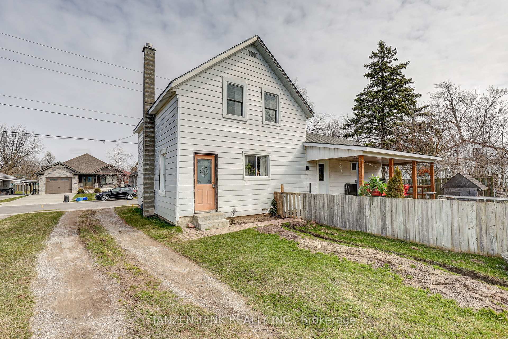 Photo 24 of 270 Sydenham Street E, Aylmer — HOMEH