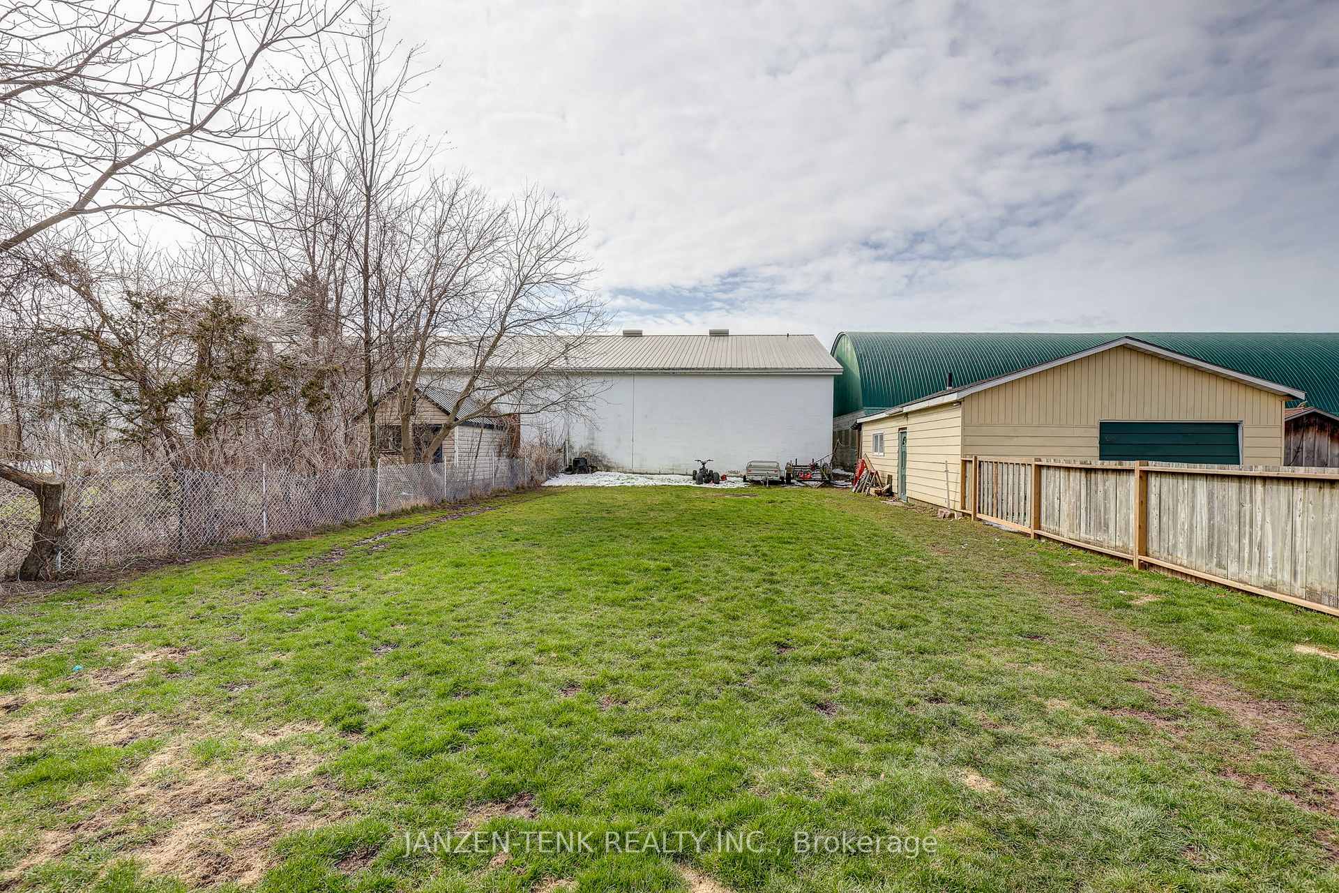 Photo 28 of 270 Sydenham Street E, Aylmer — HOMEH