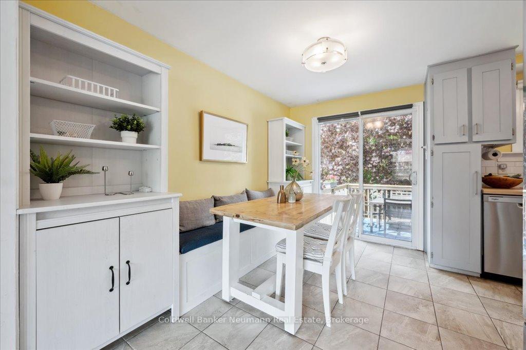 Photo 11 of 31 Carey Crescent, Guelph, Willow West/Sugarbush/West Acres — HOMEH