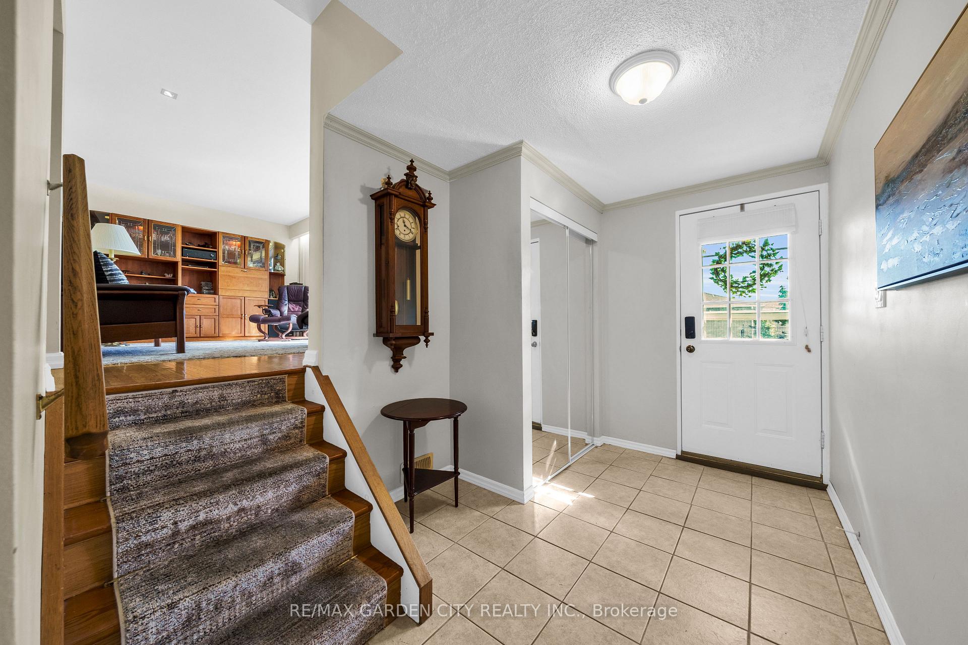 Photo 5 of 11 Centennial Drive, Grimsby, Grimsby Beach — HOMEH
