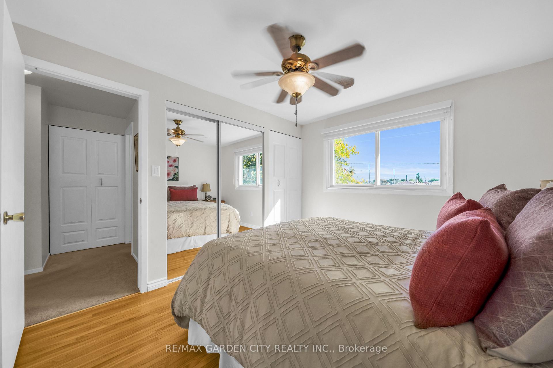 Photo 15 of 11 Centennial Drive, Grimsby, Grimsby Beach — HOMEH