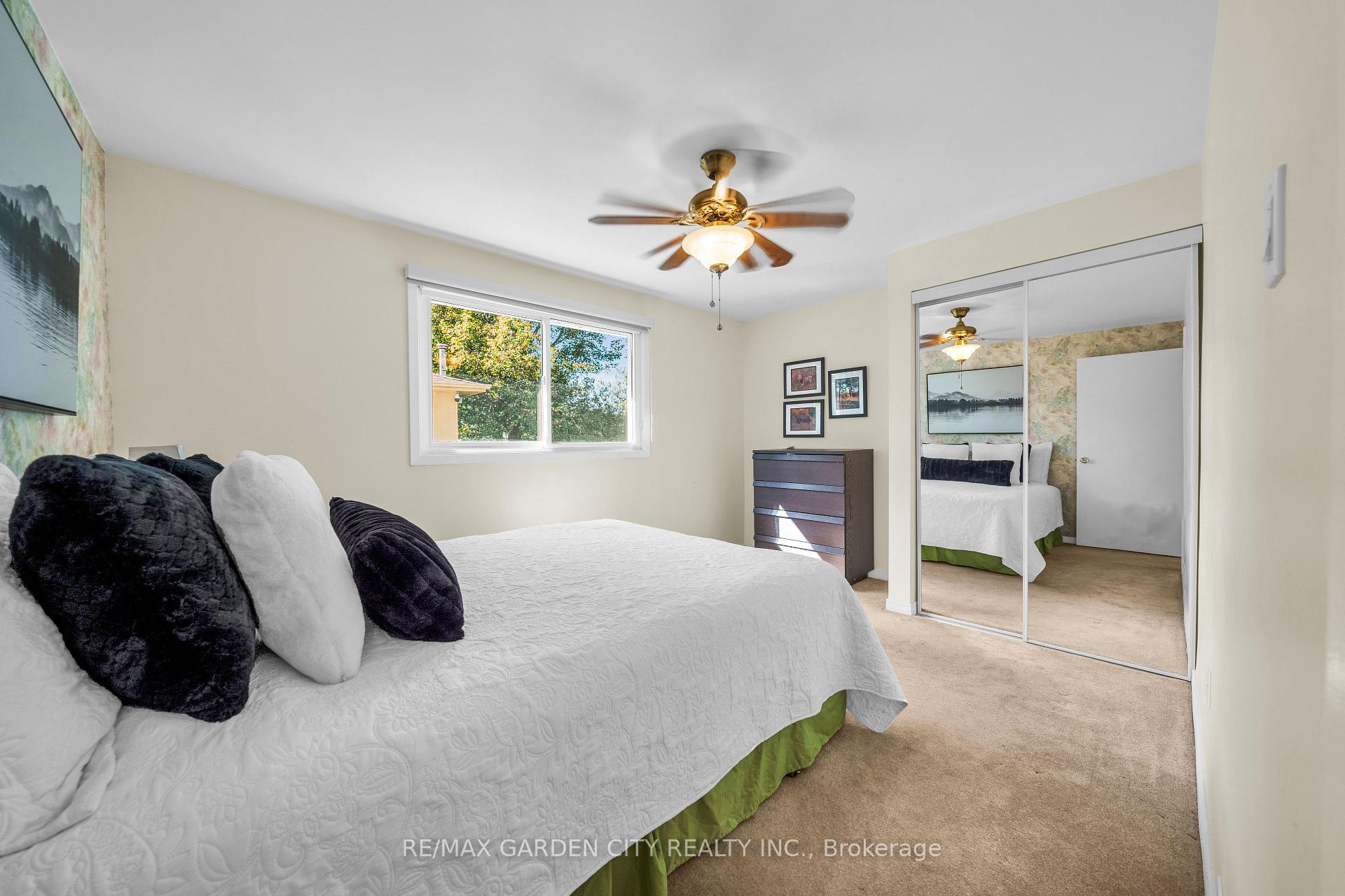 Photo 16 of 11 Centennial Drive, Grimsby, Grimsby Beach — HOMEH