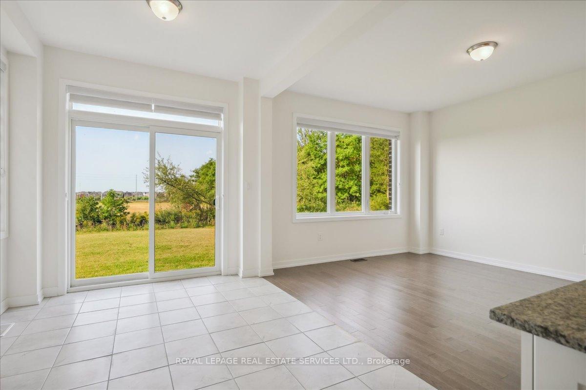 Photo 8 of 1472 Rose Way, Milton, Cobban — HOMEH