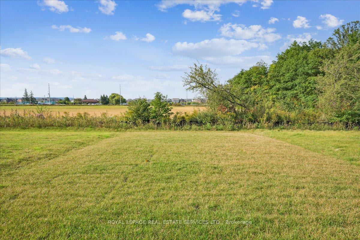 Photo 22 of 1472 Rose Way, Milton, Cobban — HOMEH