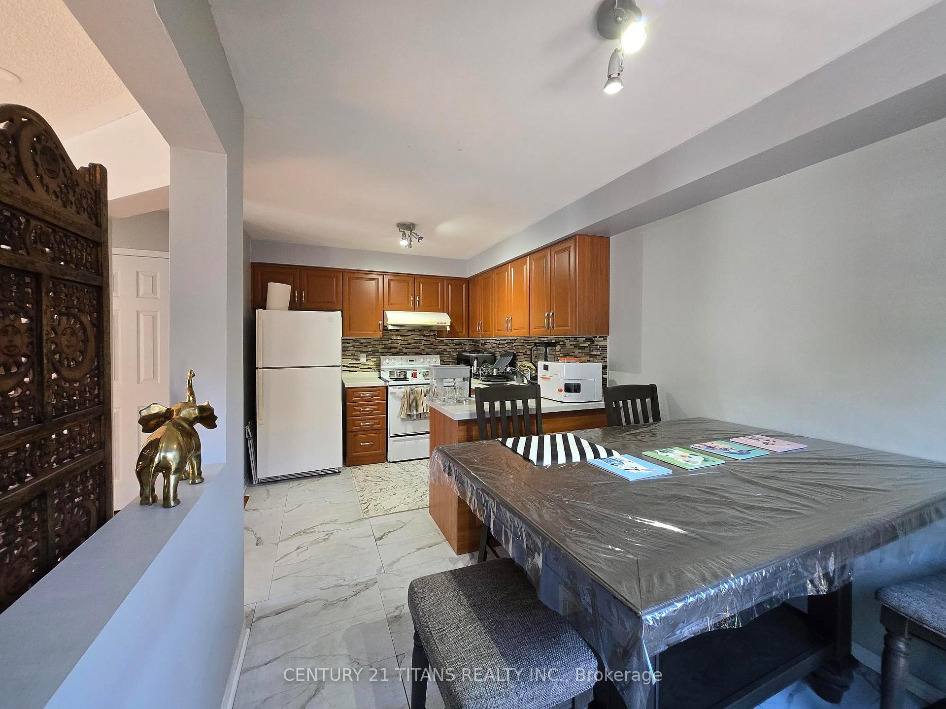 Photo 7 of 23 Hirons Drive, Ajax, South East — HOMEH