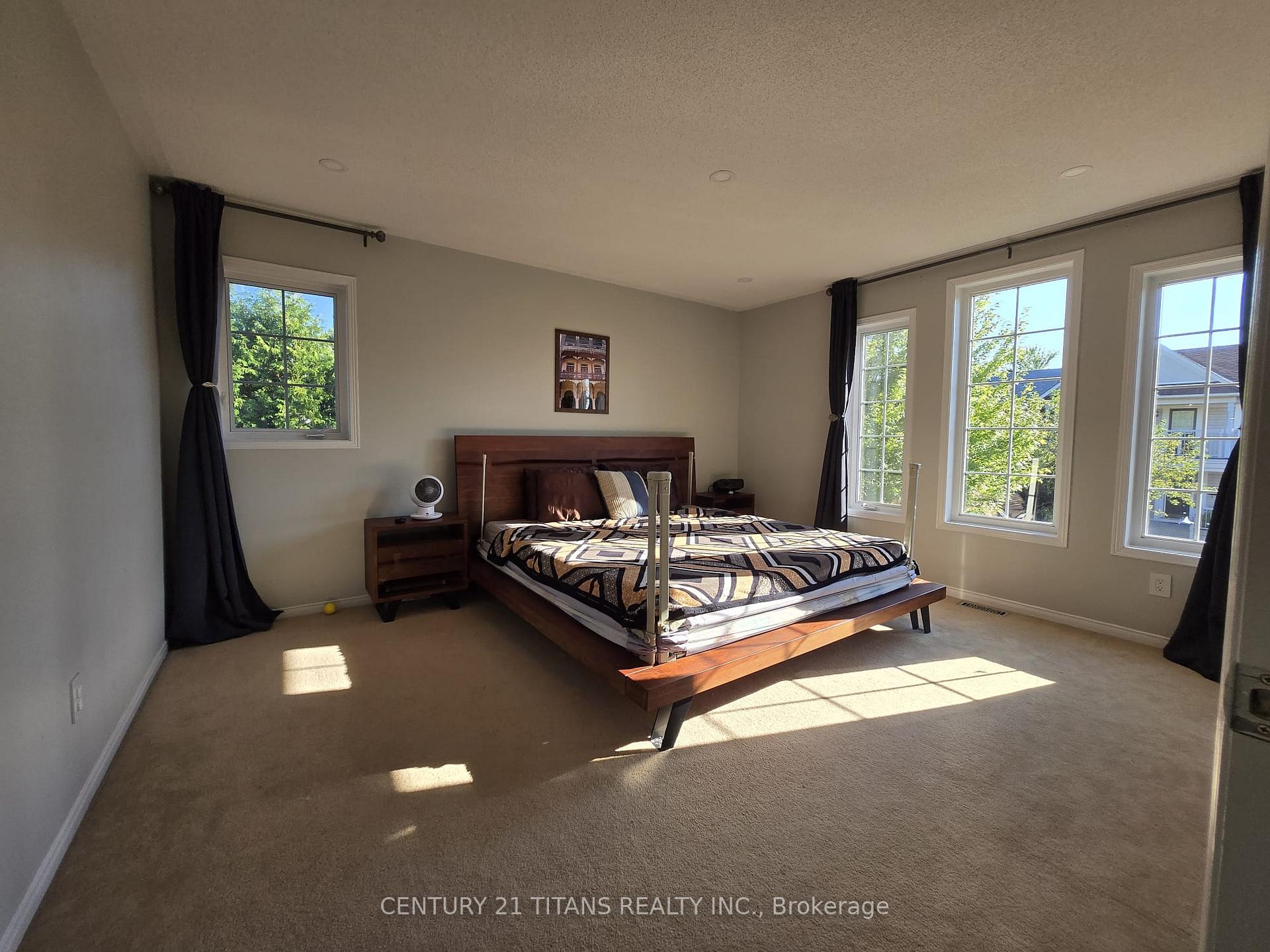 Photo 13 of 23 Hirons Drive, Ajax, South East — HOMEH