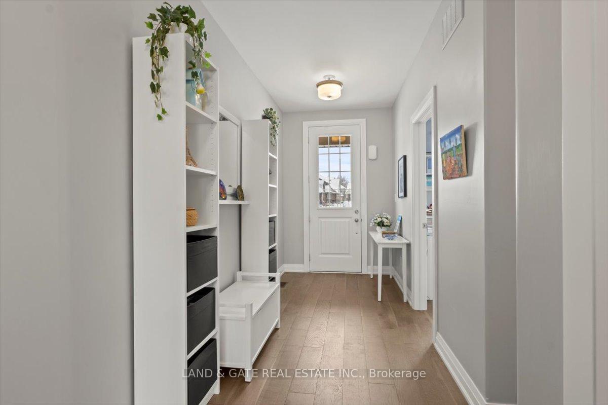 Photo 4 of 618 Haylock Gardens, Peterborough, Northcrest Ward 5 — HOMEH