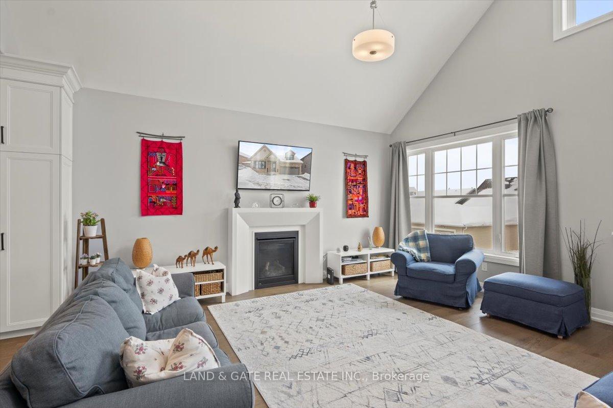 Photo 12 of 618 Haylock Gardens, Peterborough, Northcrest Ward 5 — HOMEH