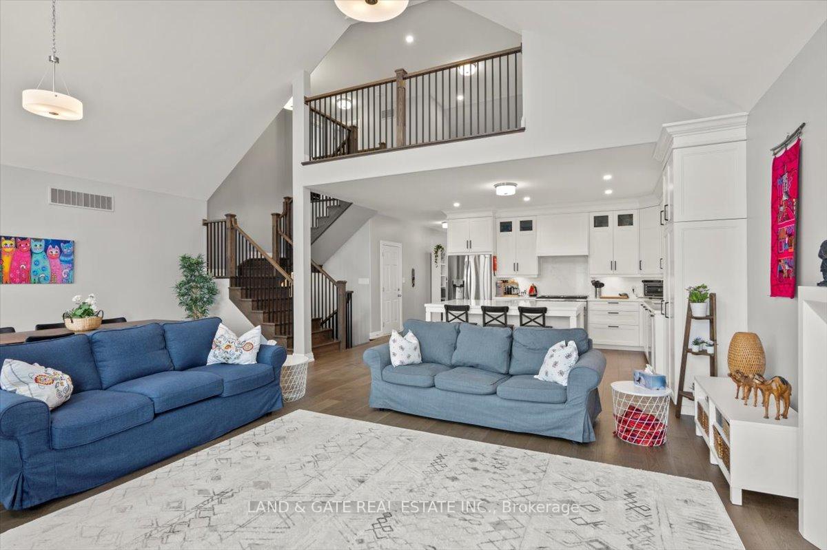 Photo 13 of 618 Haylock Gardens, Peterborough, Northcrest Ward 5 — HOMEH