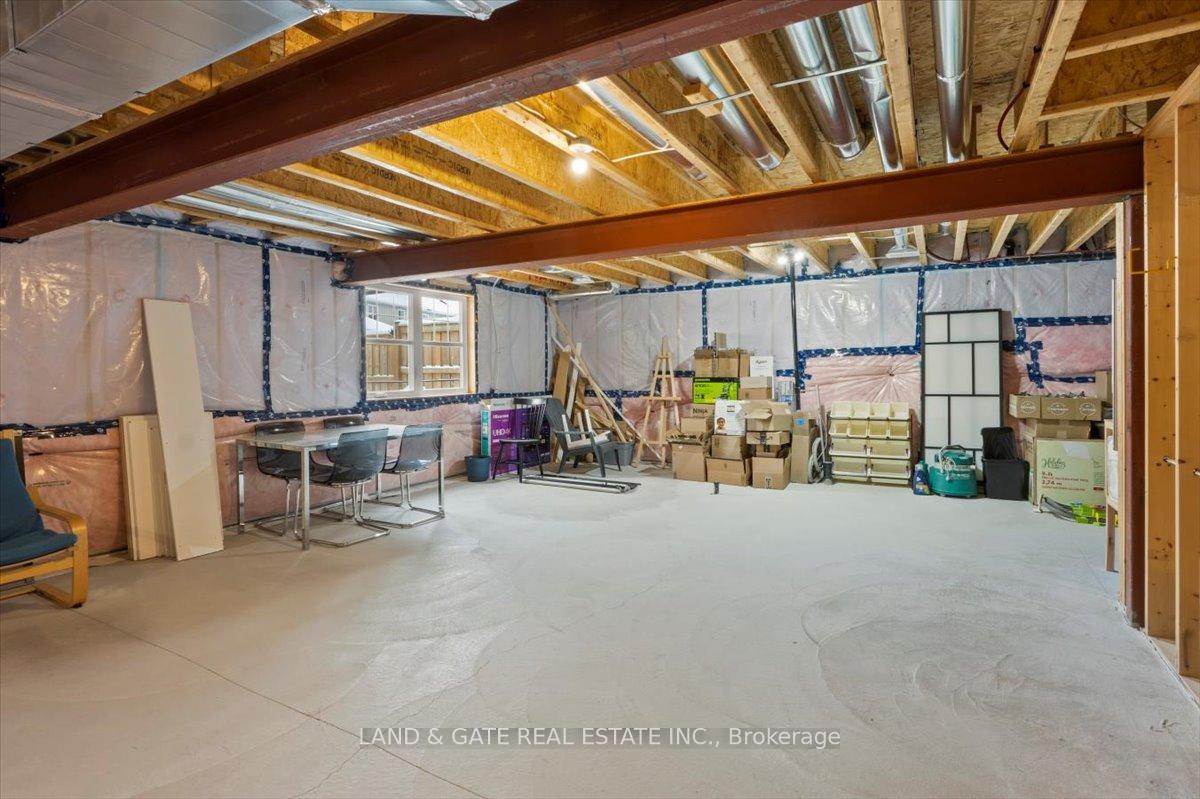 Photo 38 of 618 Haylock Gardens, Peterborough, Northcrest Ward 5 — HOMEH