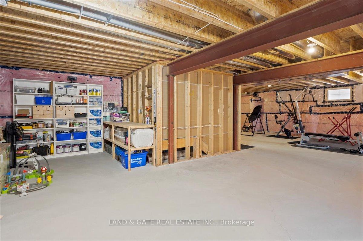 Photo 40 of 618 Haylock Gardens, Peterborough, Northcrest Ward 5 — HOMEH