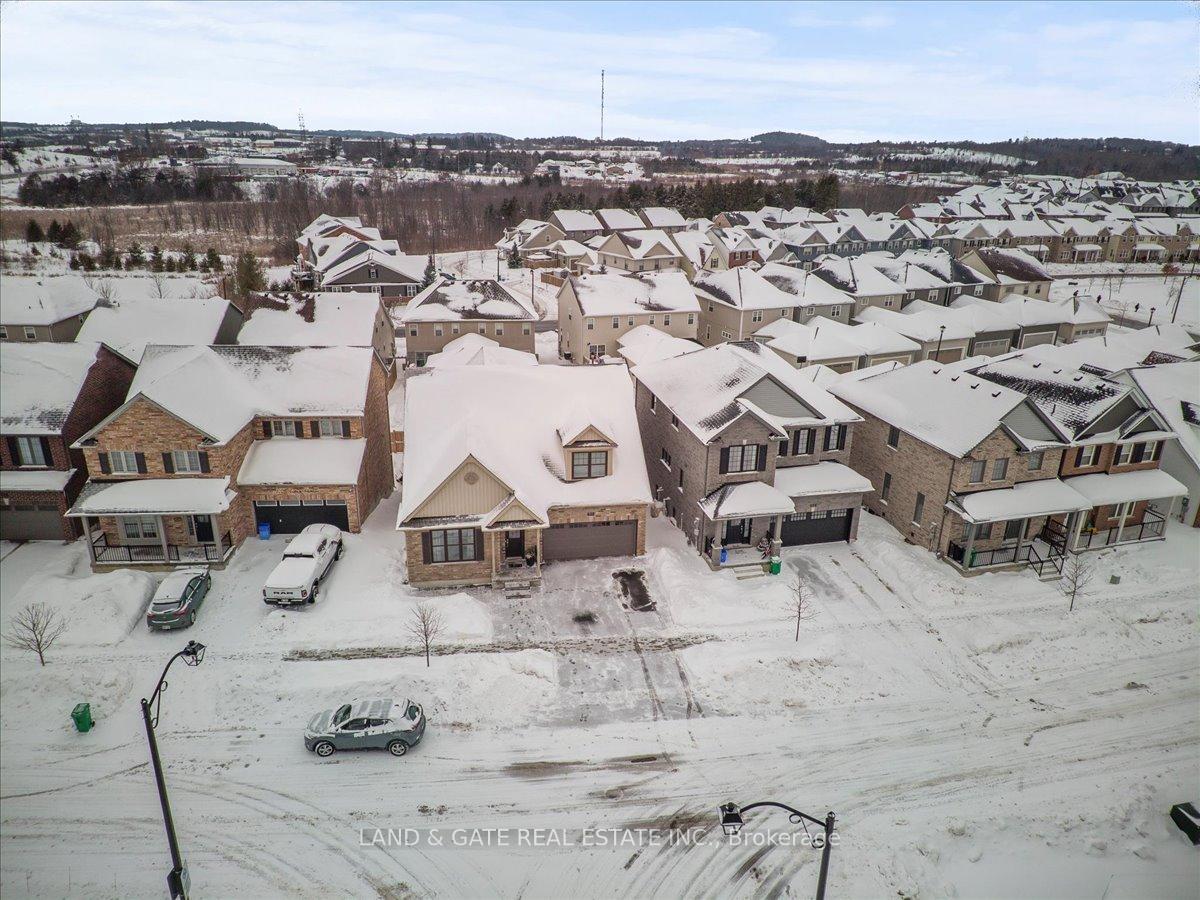 Photo 43 of 618 Haylock Gardens, Peterborough, Northcrest Ward 5 — HOMEH