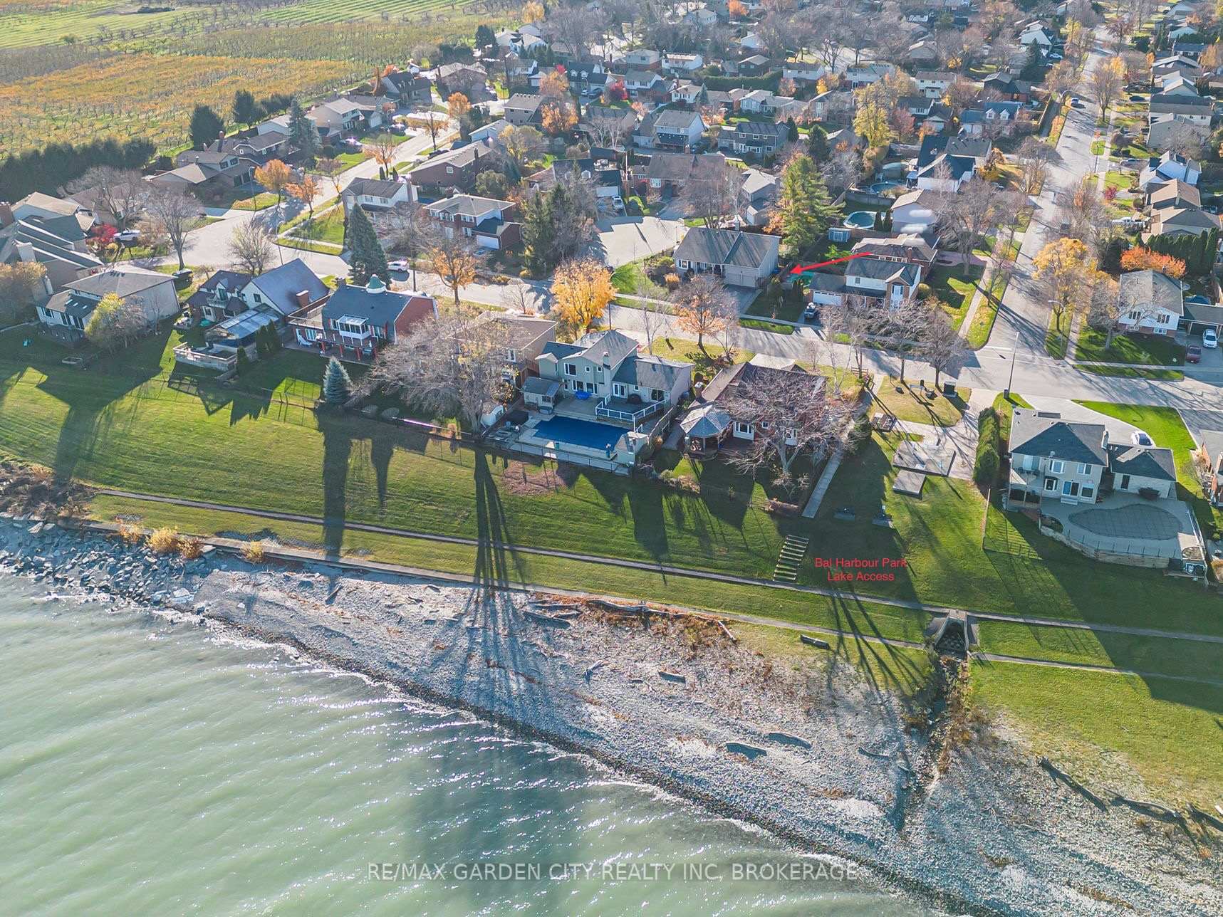 Photo 4 of 22 Cheval Drive, Grimsby, Grimsby Beach — HOMEH