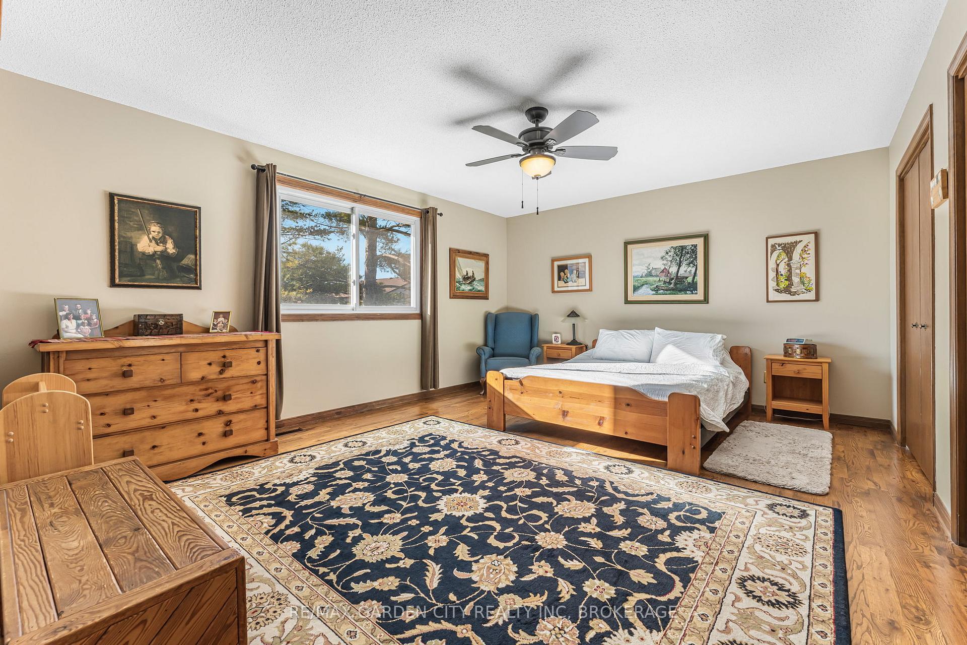 Photo 19 of 22 Cheval Drive, Grimsby, Grimsby Beach — HOMEH