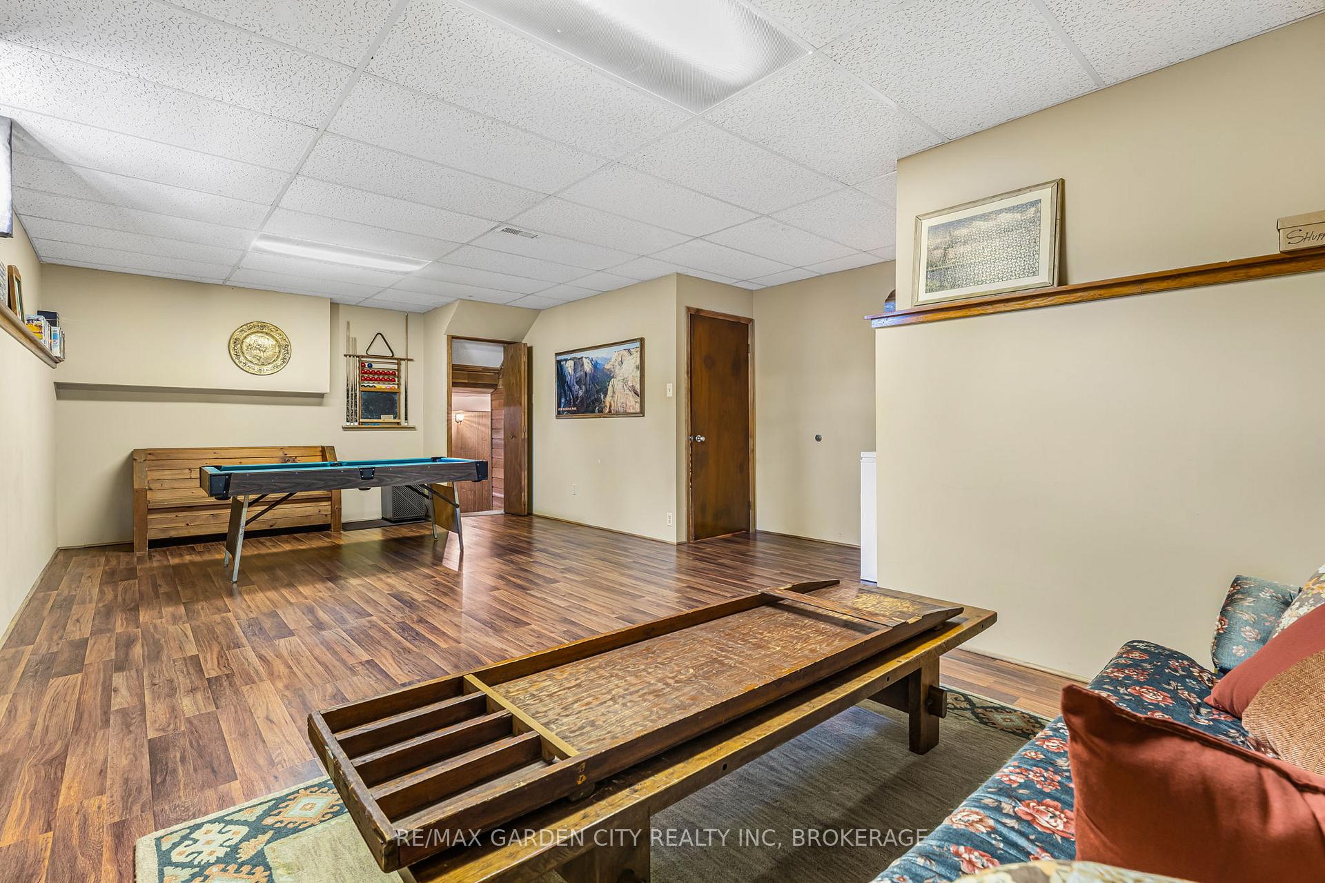 Photo 27 of 22 Cheval Drive, Grimsby, Grimsby Beach — HOMEH