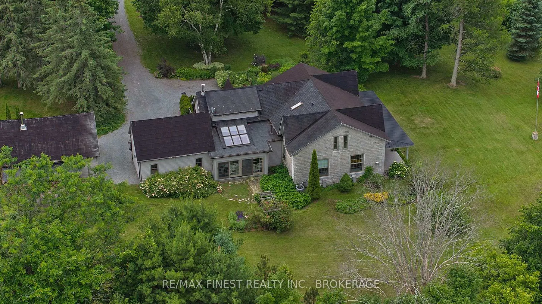 Photo 4 of 187 Simmons Road, Loyalist, Lennox and Addington - South — HOMEH