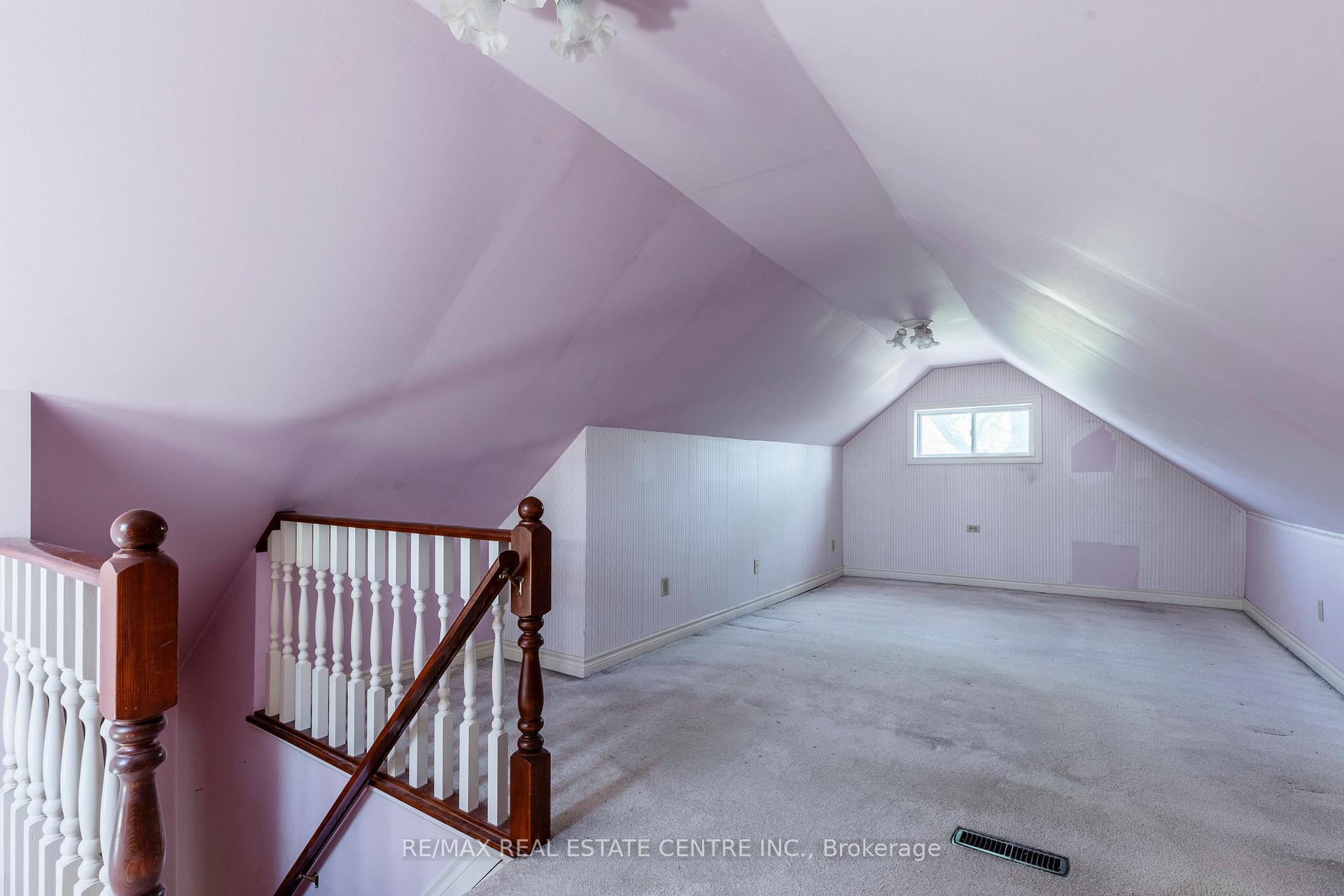 Photo 35 of 27 Barons Avenue N, Hamilton, Homeside — HOMEH