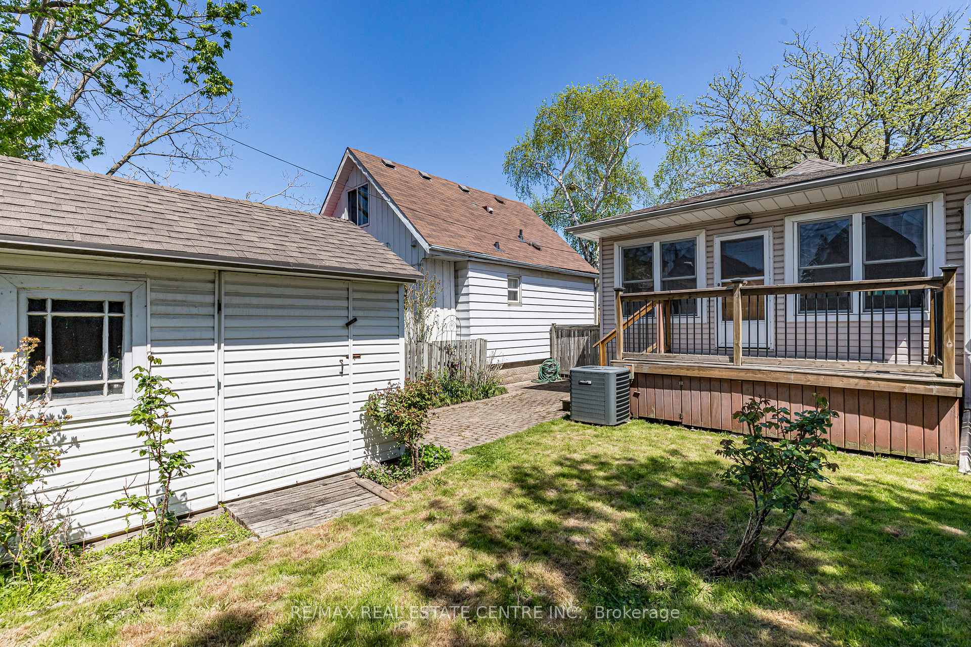 Photo 43 of 27 Barons Avenue N, Hamilton, Homeside — HOMEH