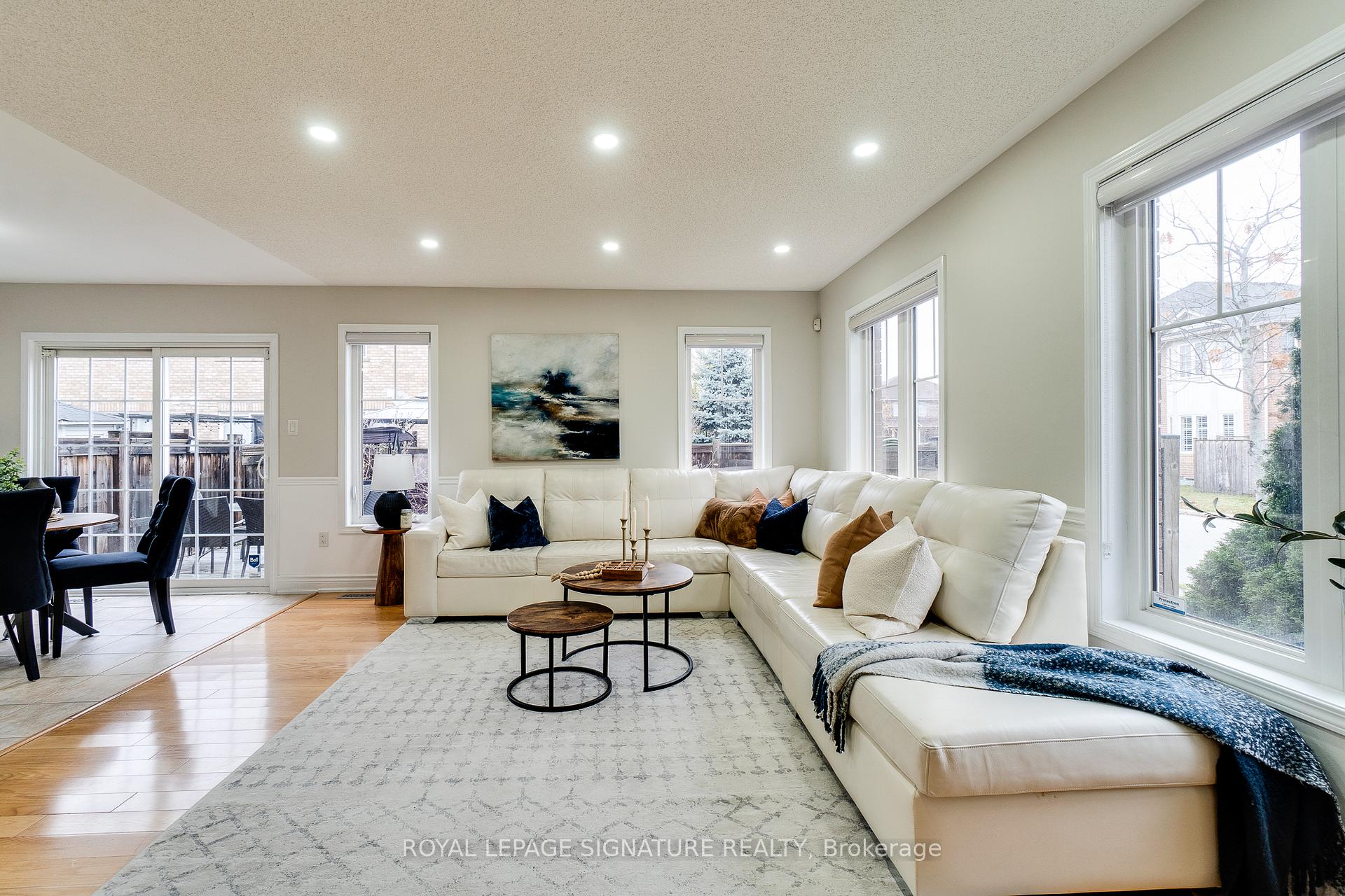 Photo 31 of 637 Gervais Terrace, Milton, Coates — HOMEH