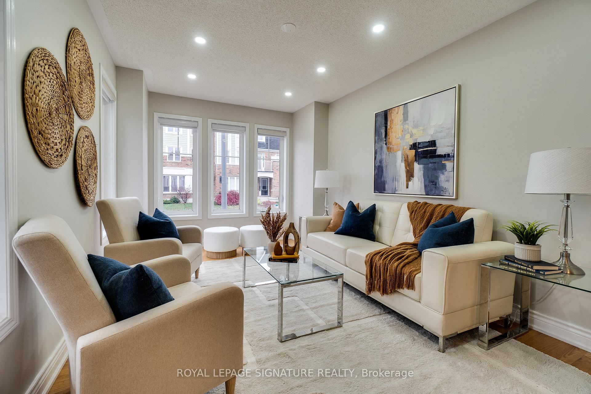 Photo 12 of 637 Gervais Terrace, Milton, Coates — HOMEH