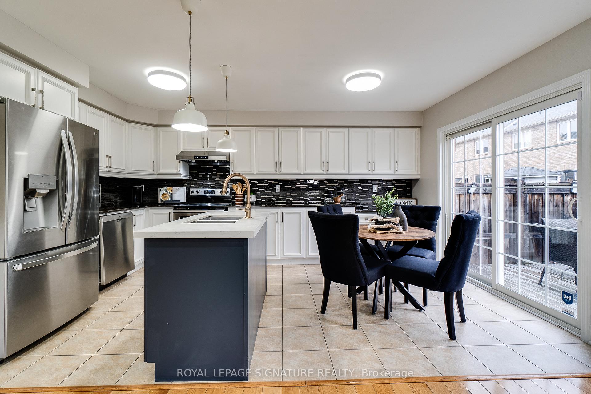 Photo 15 of 637 Gervais Terrace, Milton, Coates — HOMEH