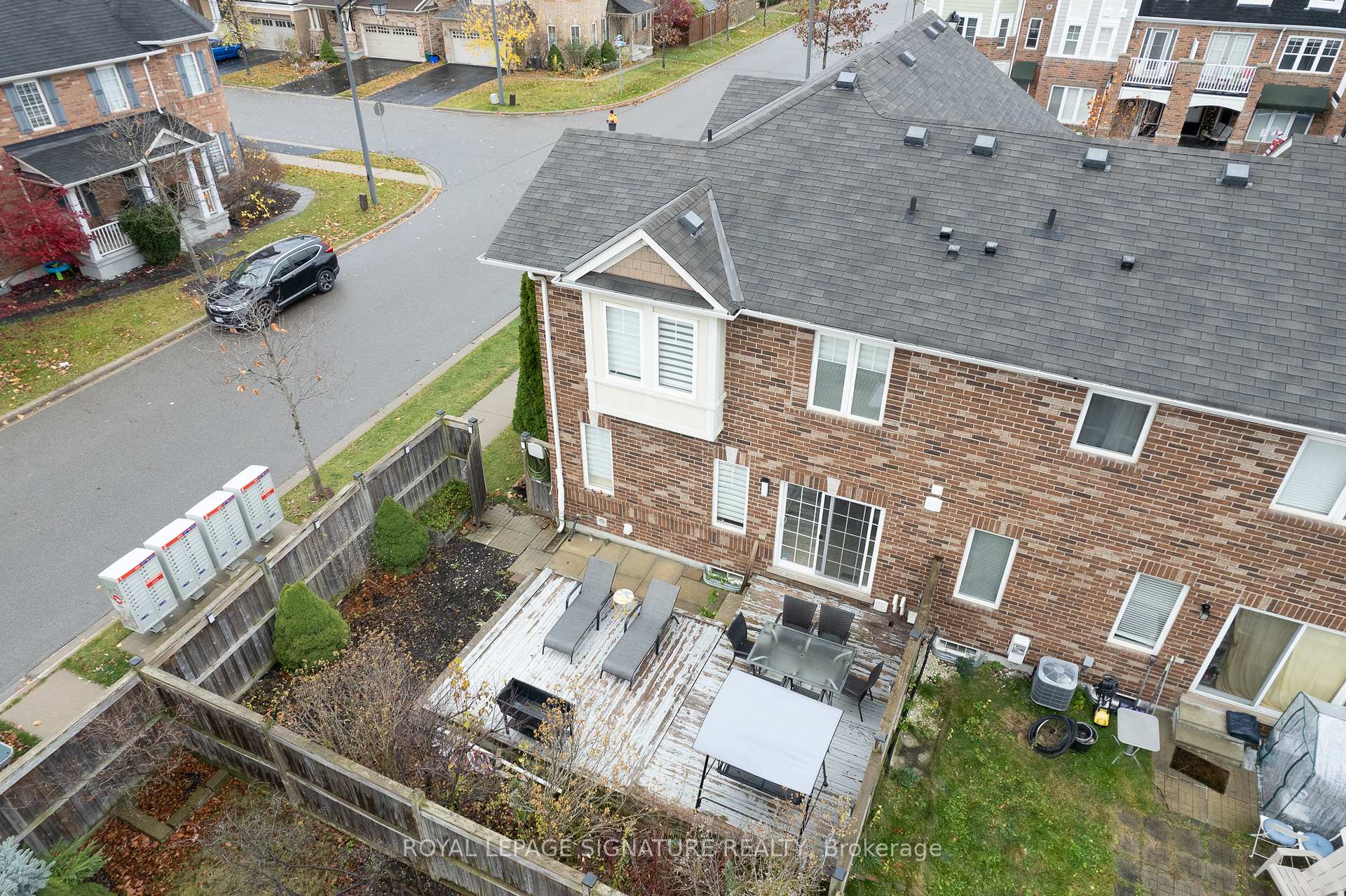 Photo 33 of 637 Gervais Terrace, Milton, Coates — HOMEH