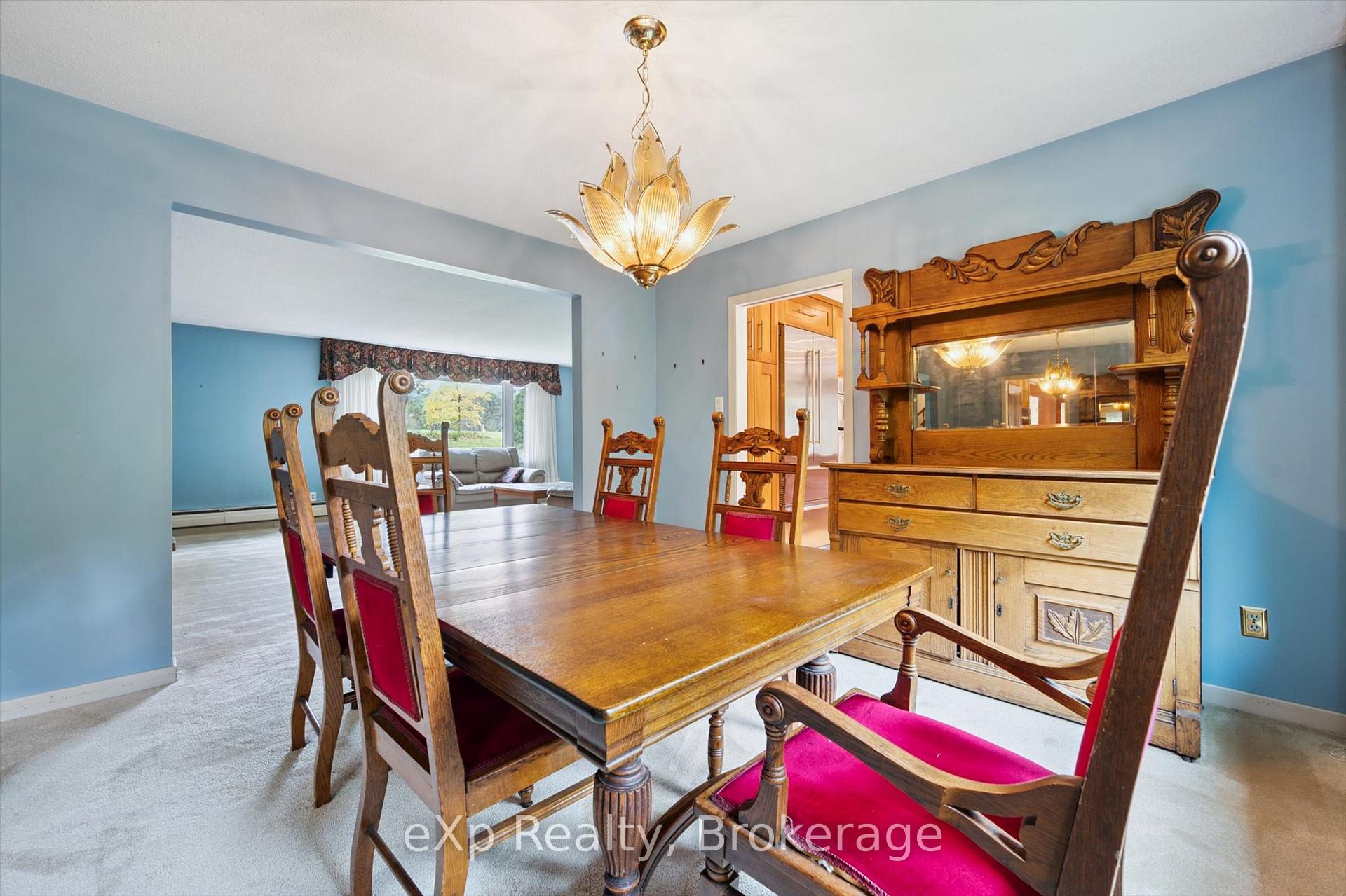 Photo 7 of 32 Glenholm Drive, Guelph, York/Watson Industrial Park — HOMEH