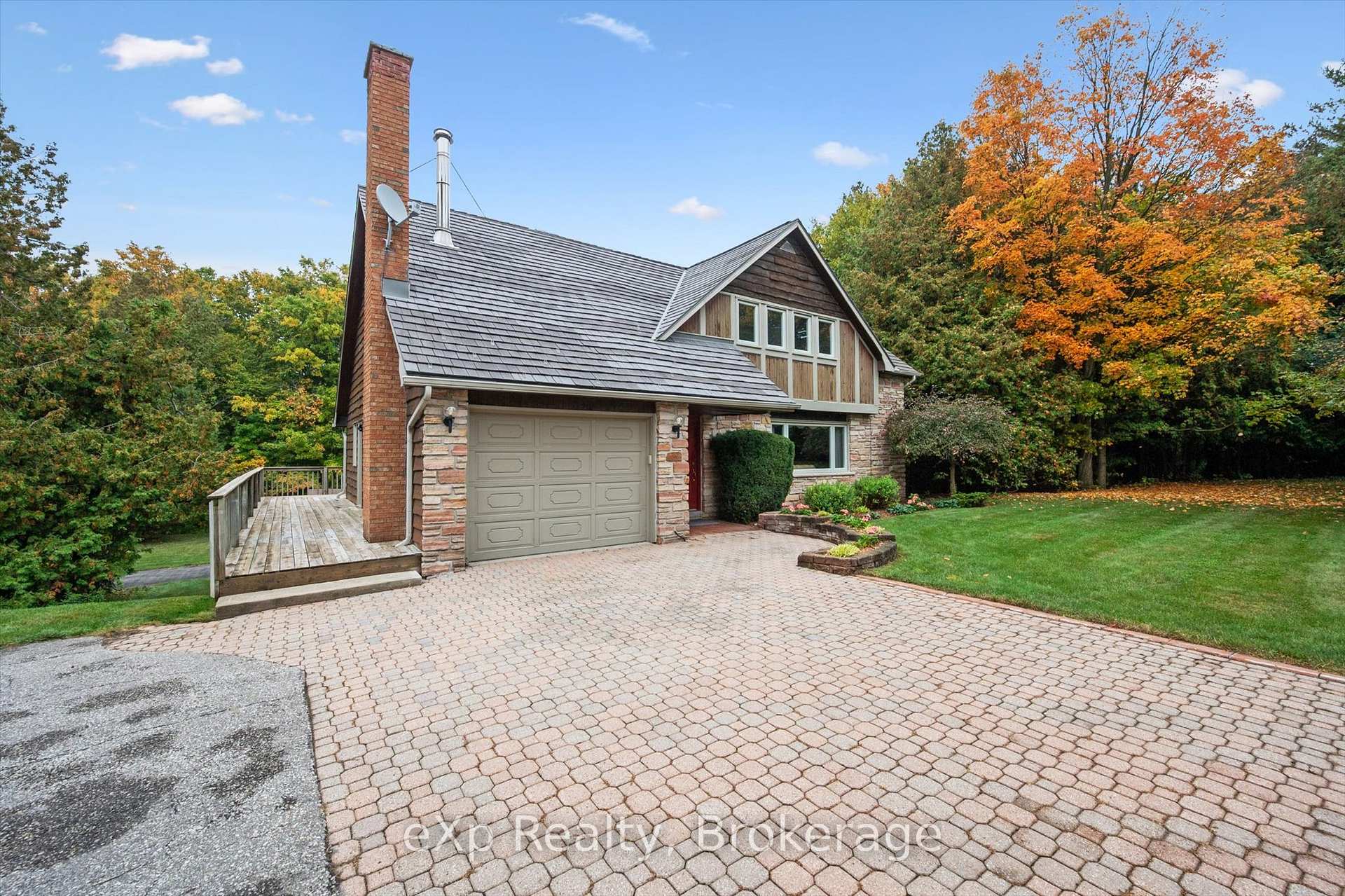 Photo 31 of 32 Glenholm Drive, Guelph, York/Watson Industrial Park — HOMEH