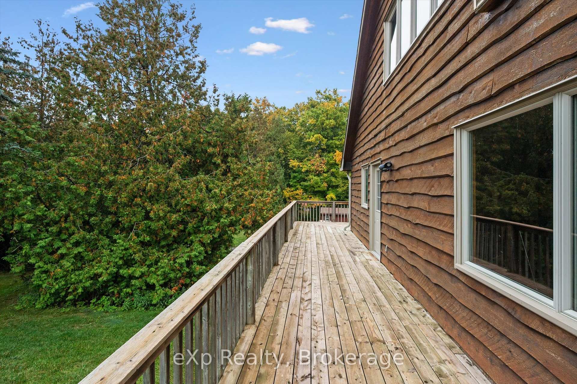 Photo 39 of 32 Glenholm Drive, Guelph, York/Watson Industrial Park — HOMEH