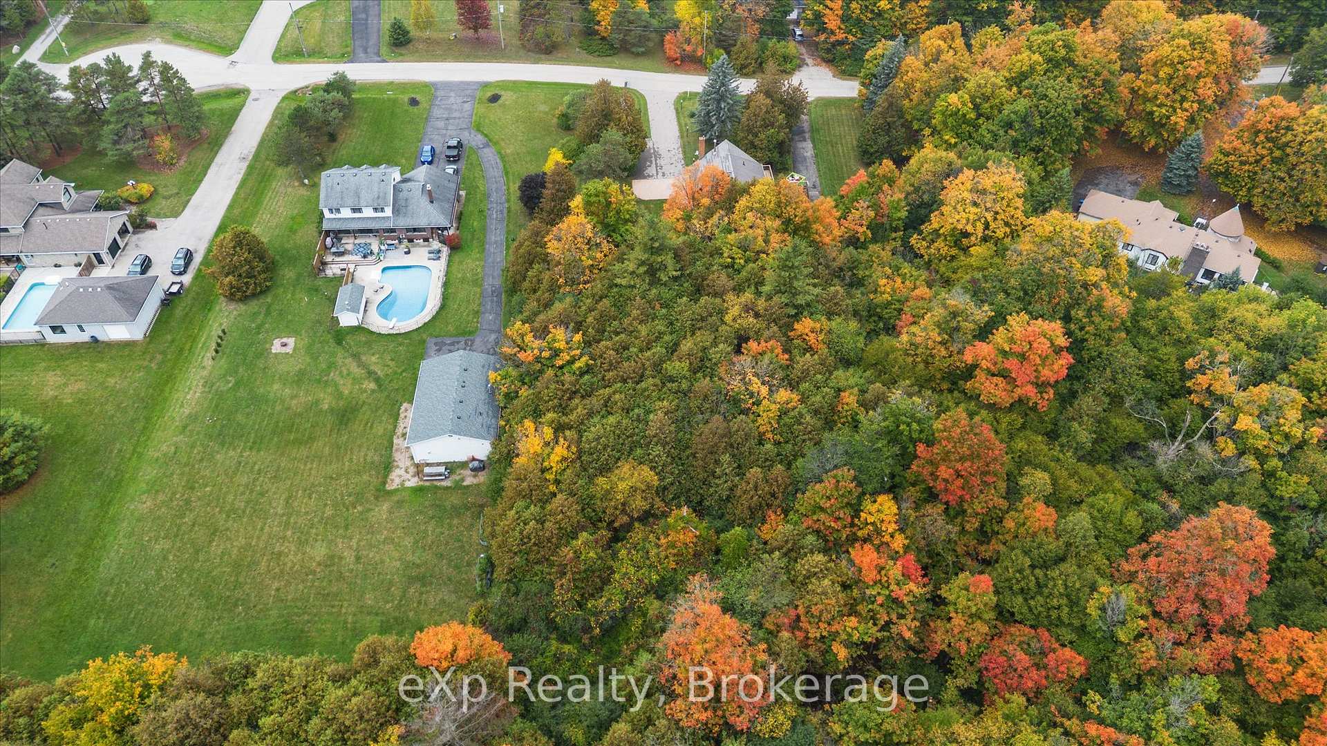 Photo 45 of 32 Glenholm Drive, Guelph, York/Watson Industrial Park — HOMEH