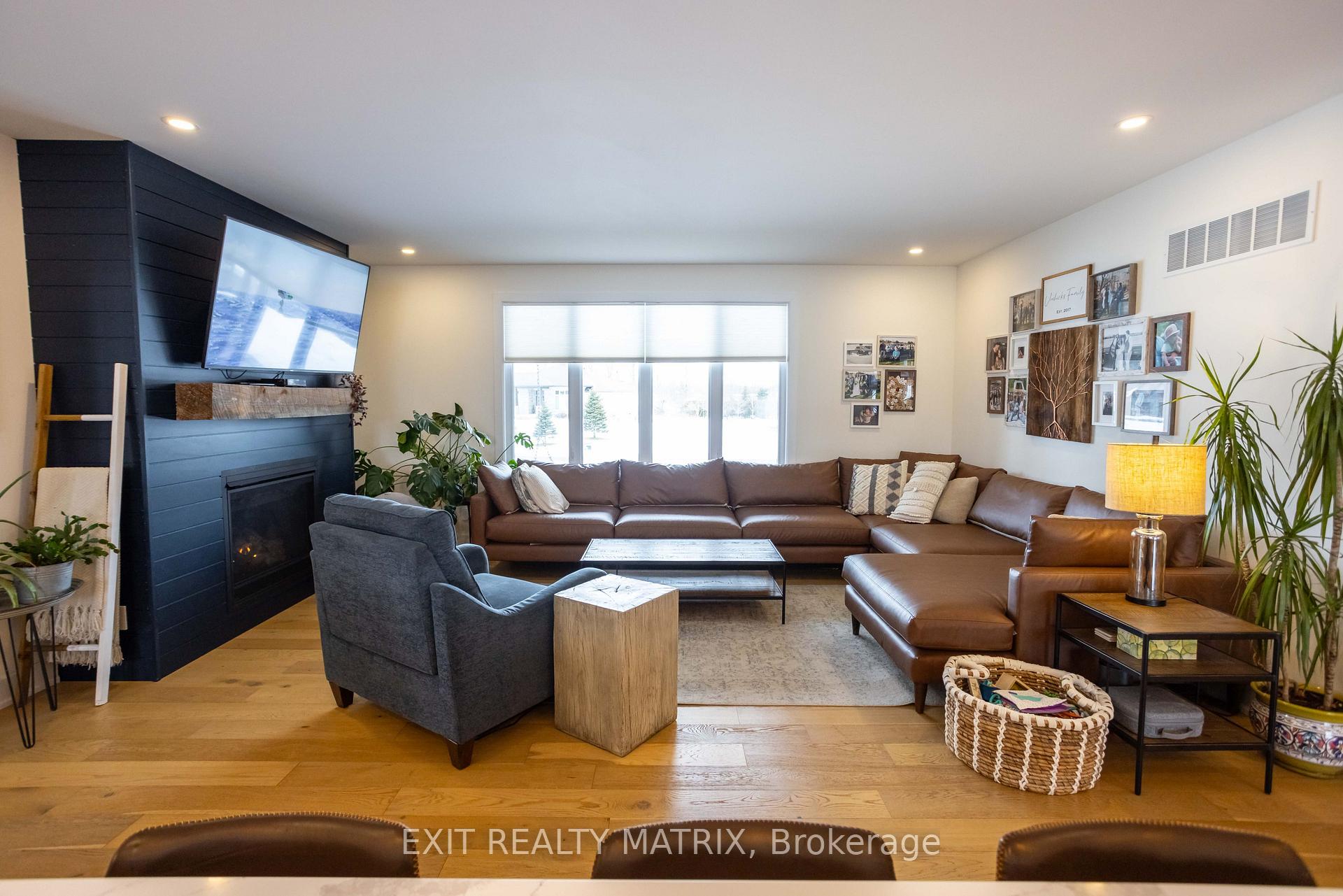 Photo 6 of 2811 Eldo Street, Ottawa, Metcalfe — HOMEH