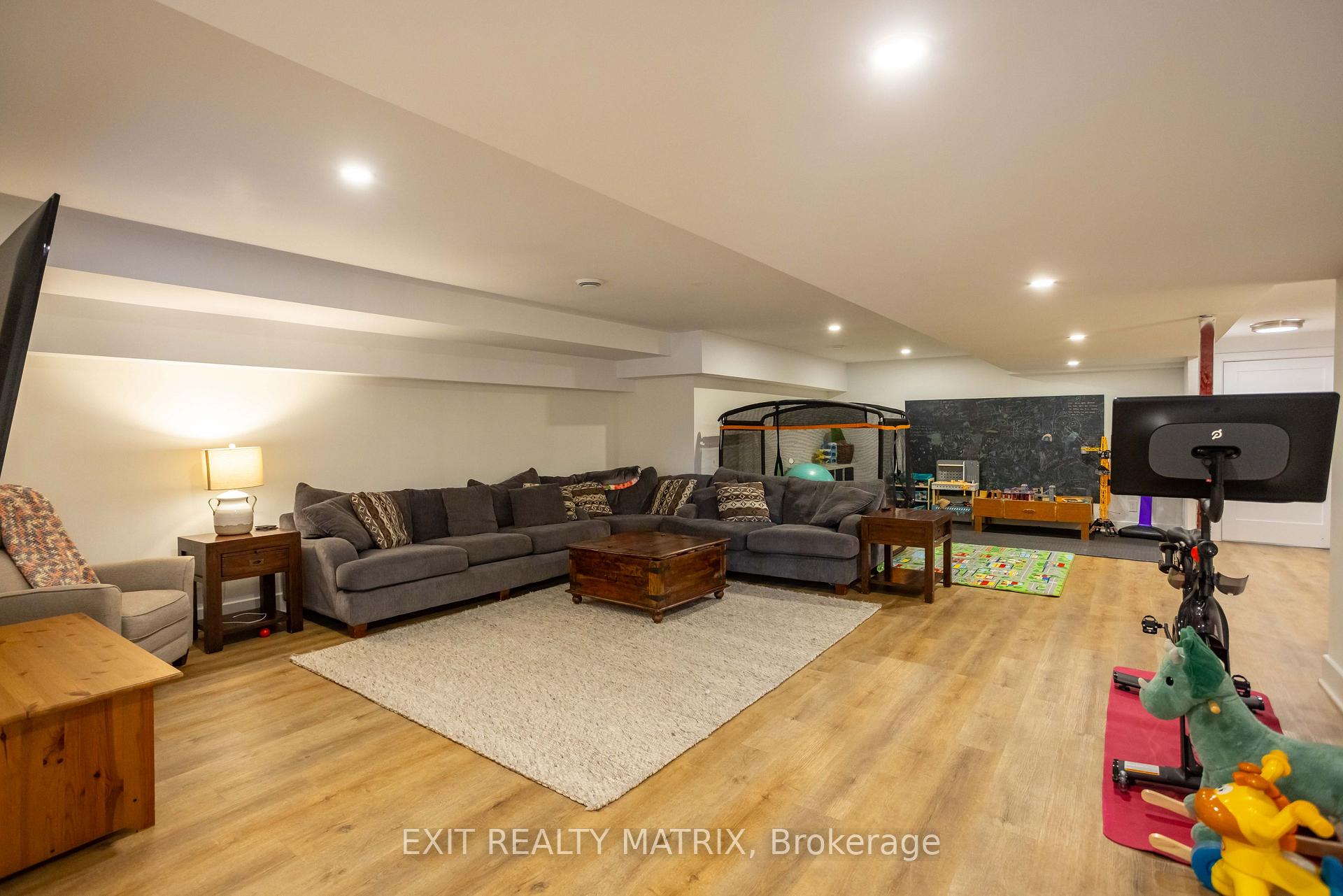 Photo 24 of 2811 Eldo Street, Ottawa, Metcalfe — HOMEH