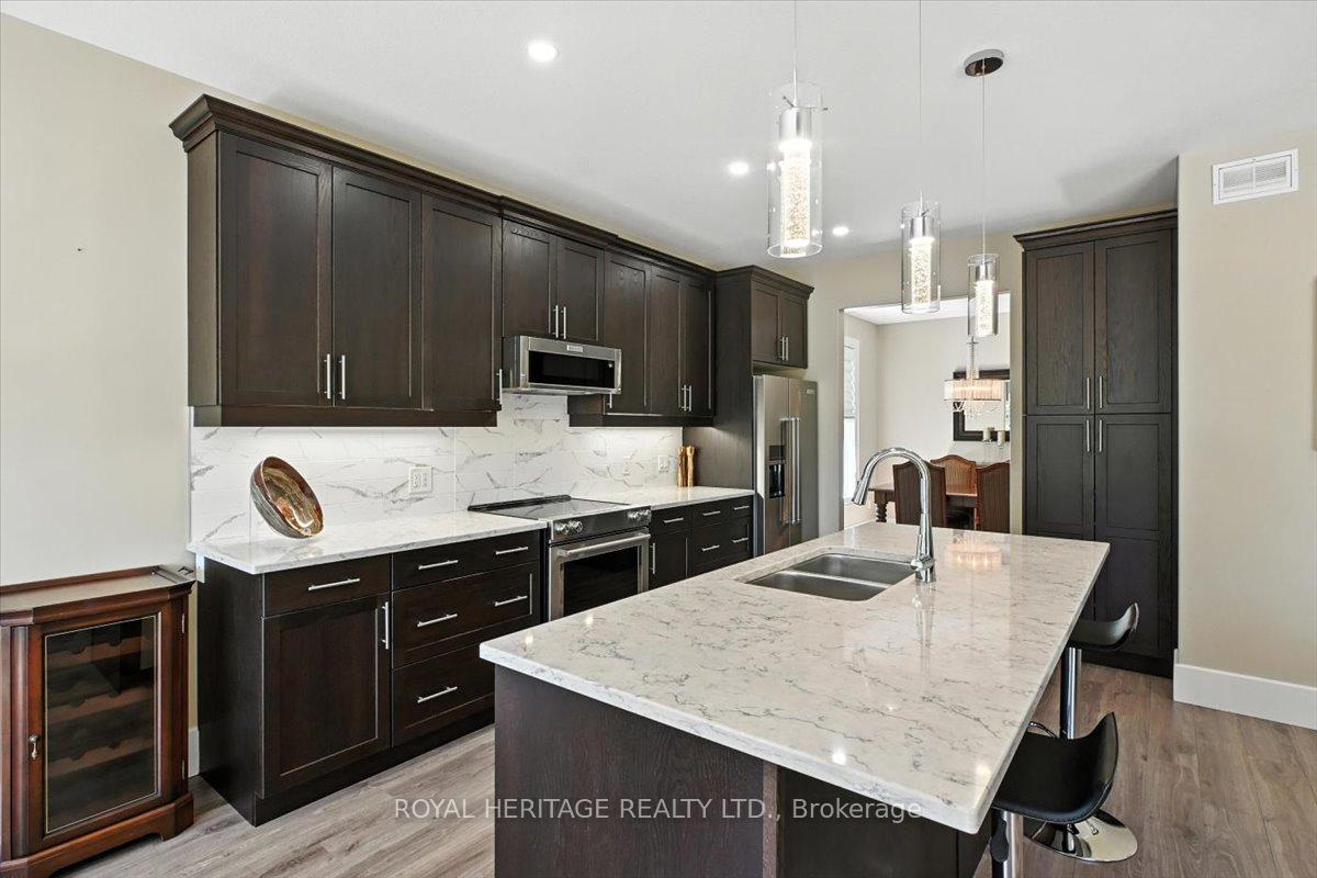 Photo 11 of 45 Mercedes Drive, Belleville, Belleville Ward — HOMEH